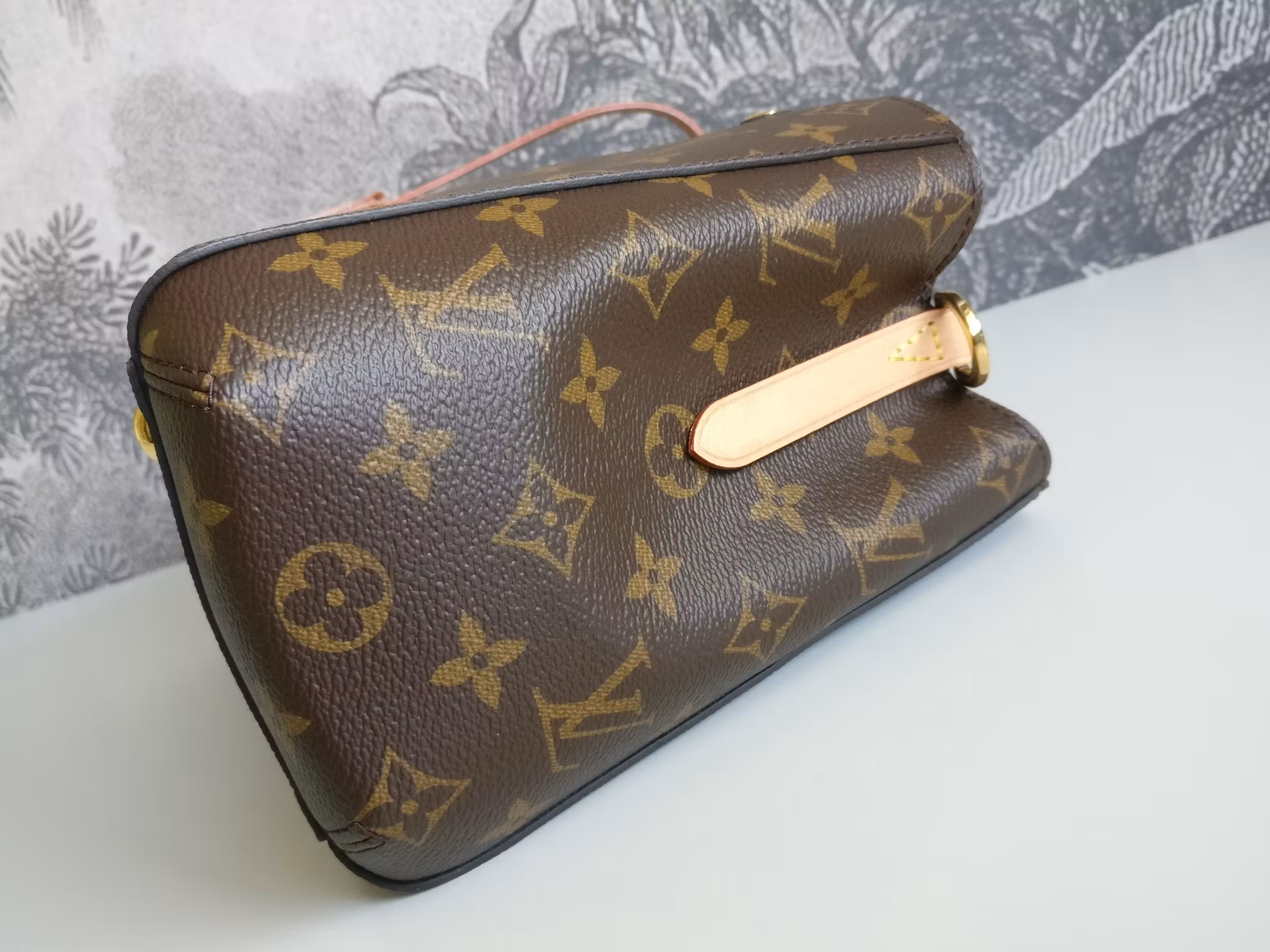 Louis Vuitton Montaigne BB