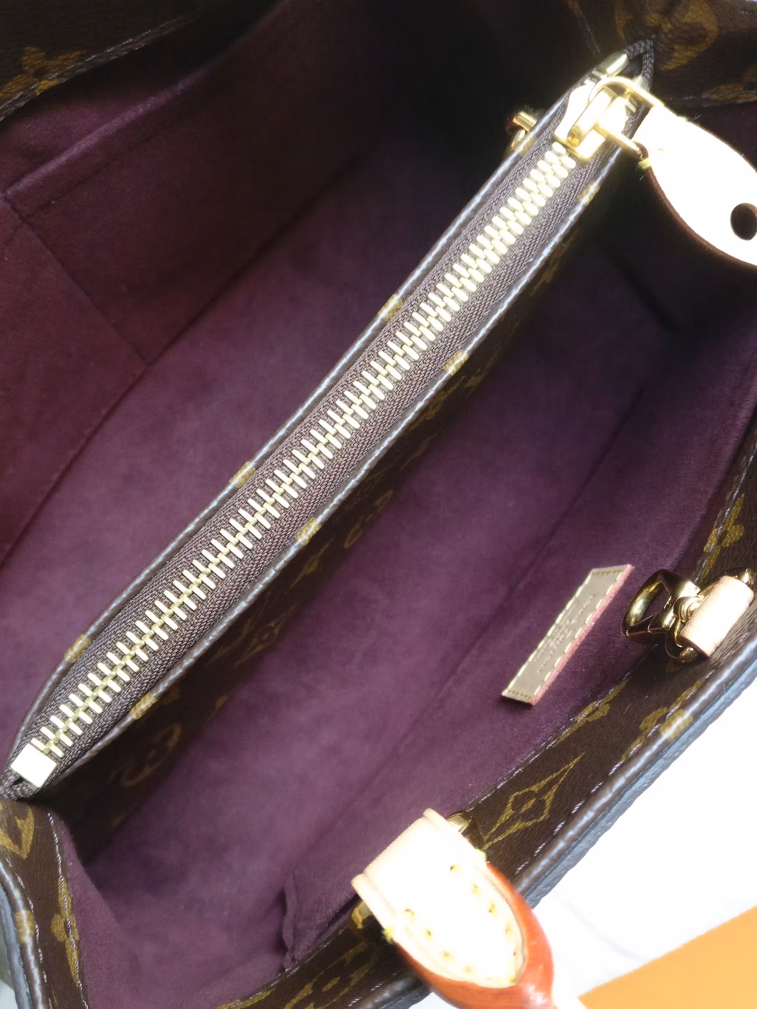 Louis Vuitton Montaigne BB