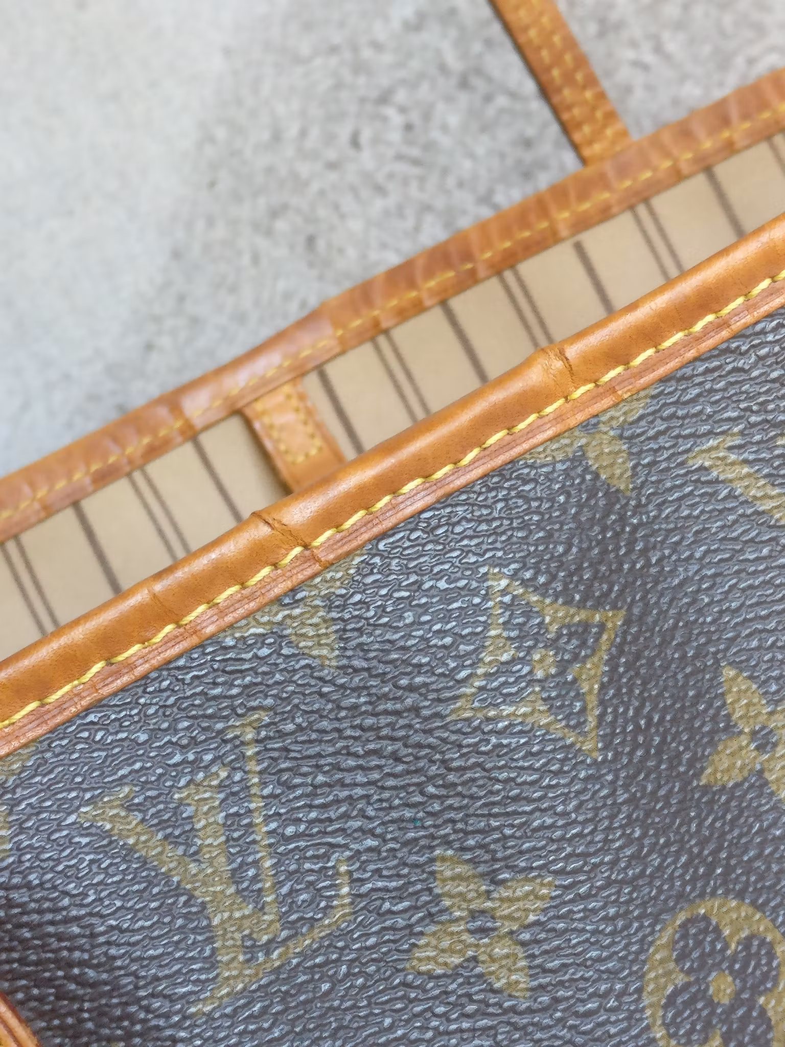 Louis Vuitton Neverfull MM