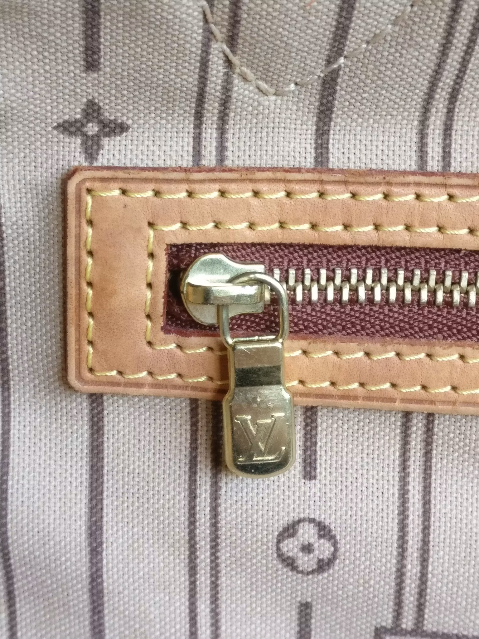 Louis Vuitton Neverfull MM