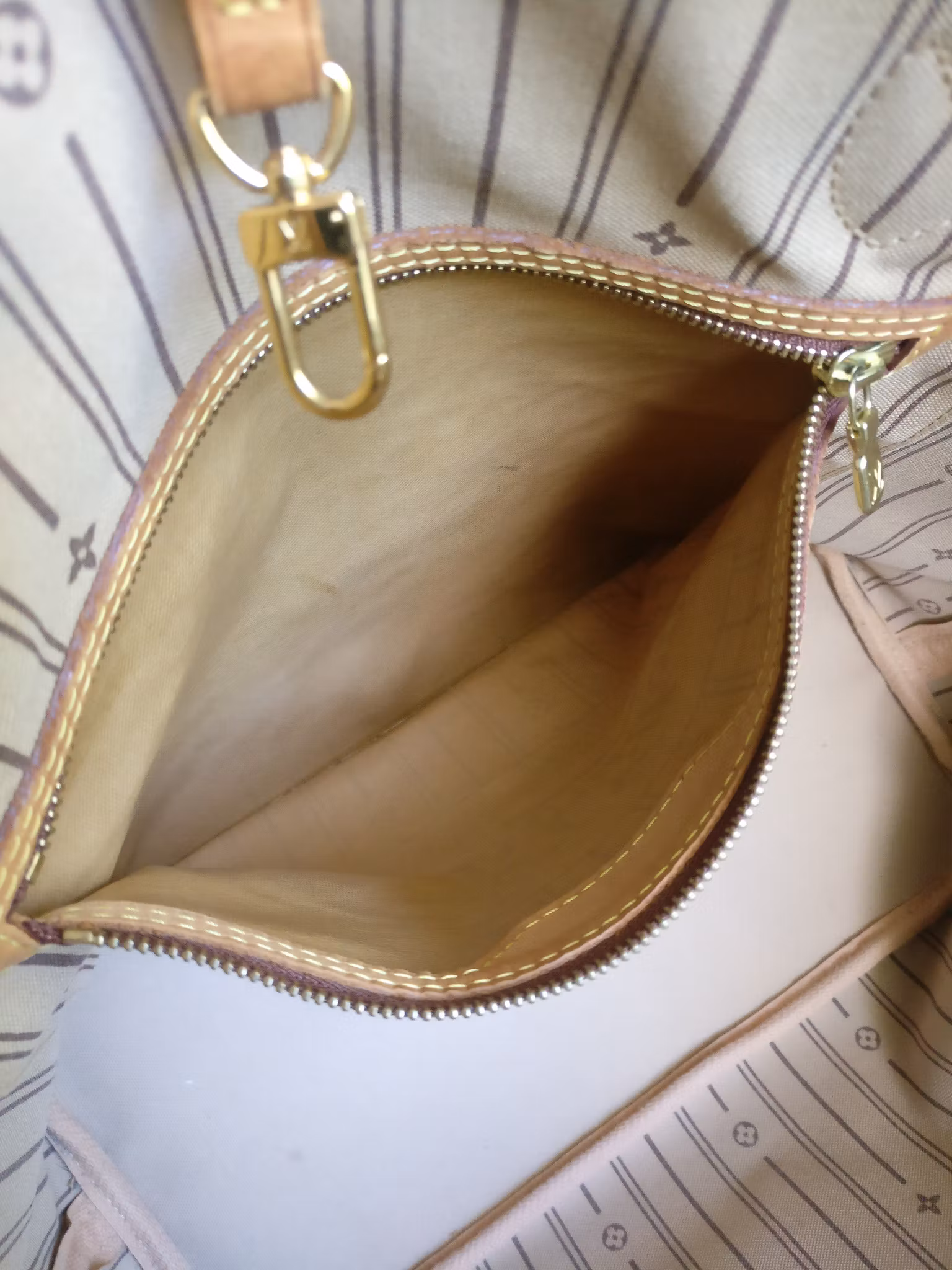 Louis Vuitton Neverfull MM