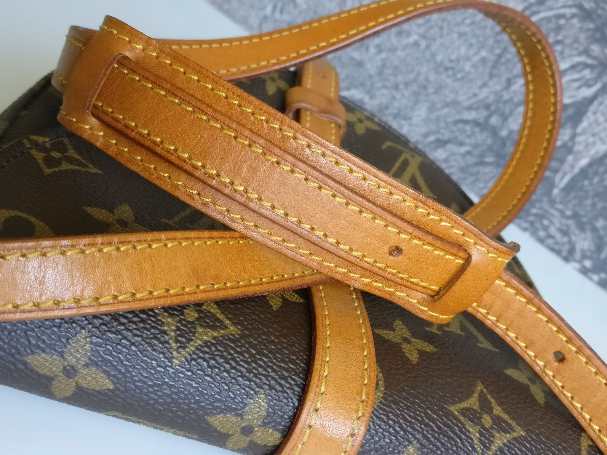 Louis Vuitton Chantilly PM