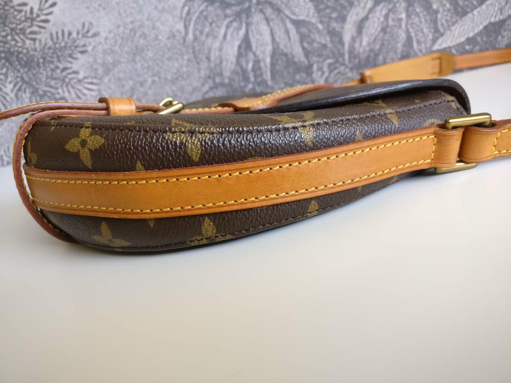 Louis Vuitton Chantilly PM