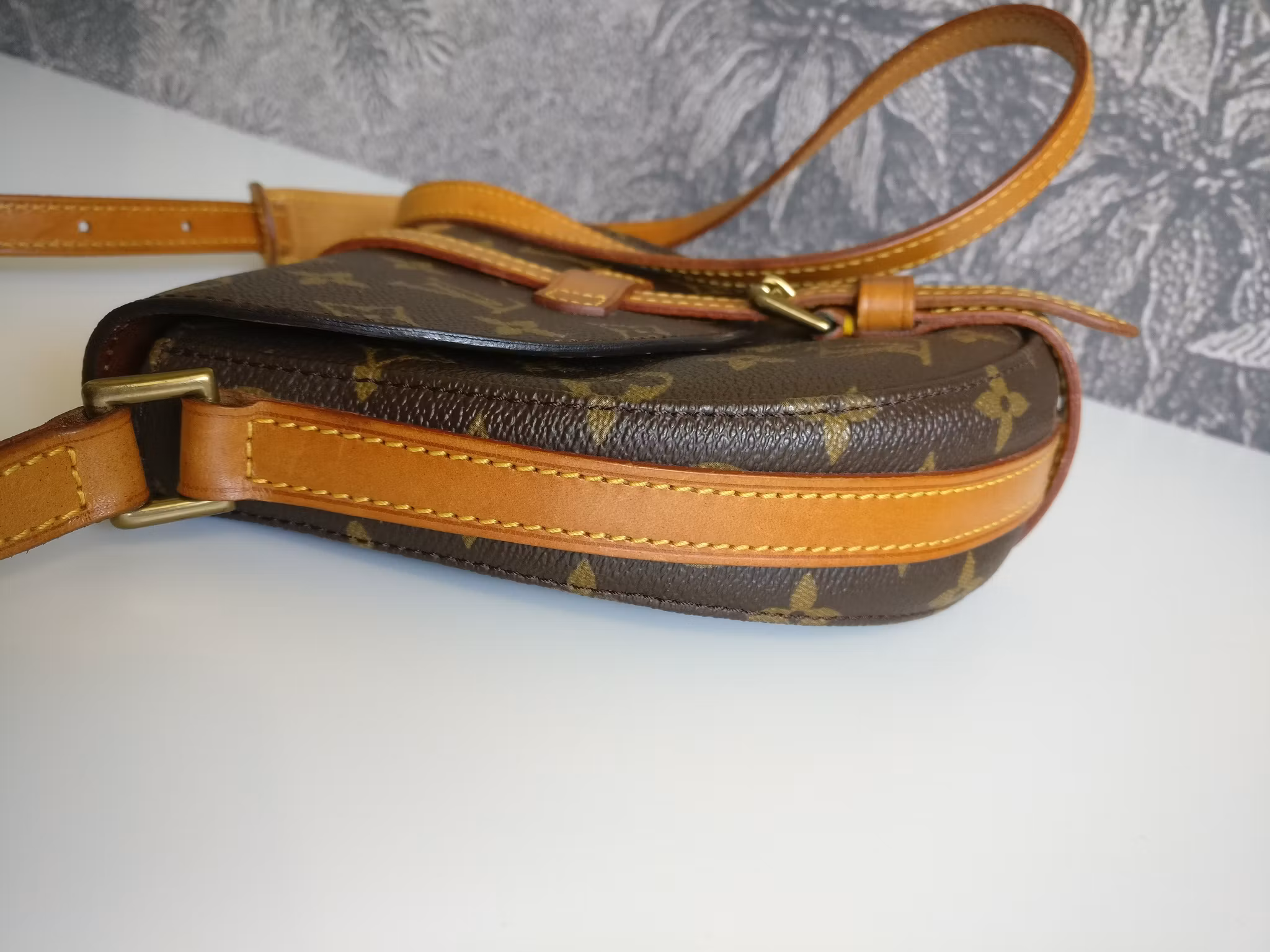 Louis Vuitton Chantilly PM