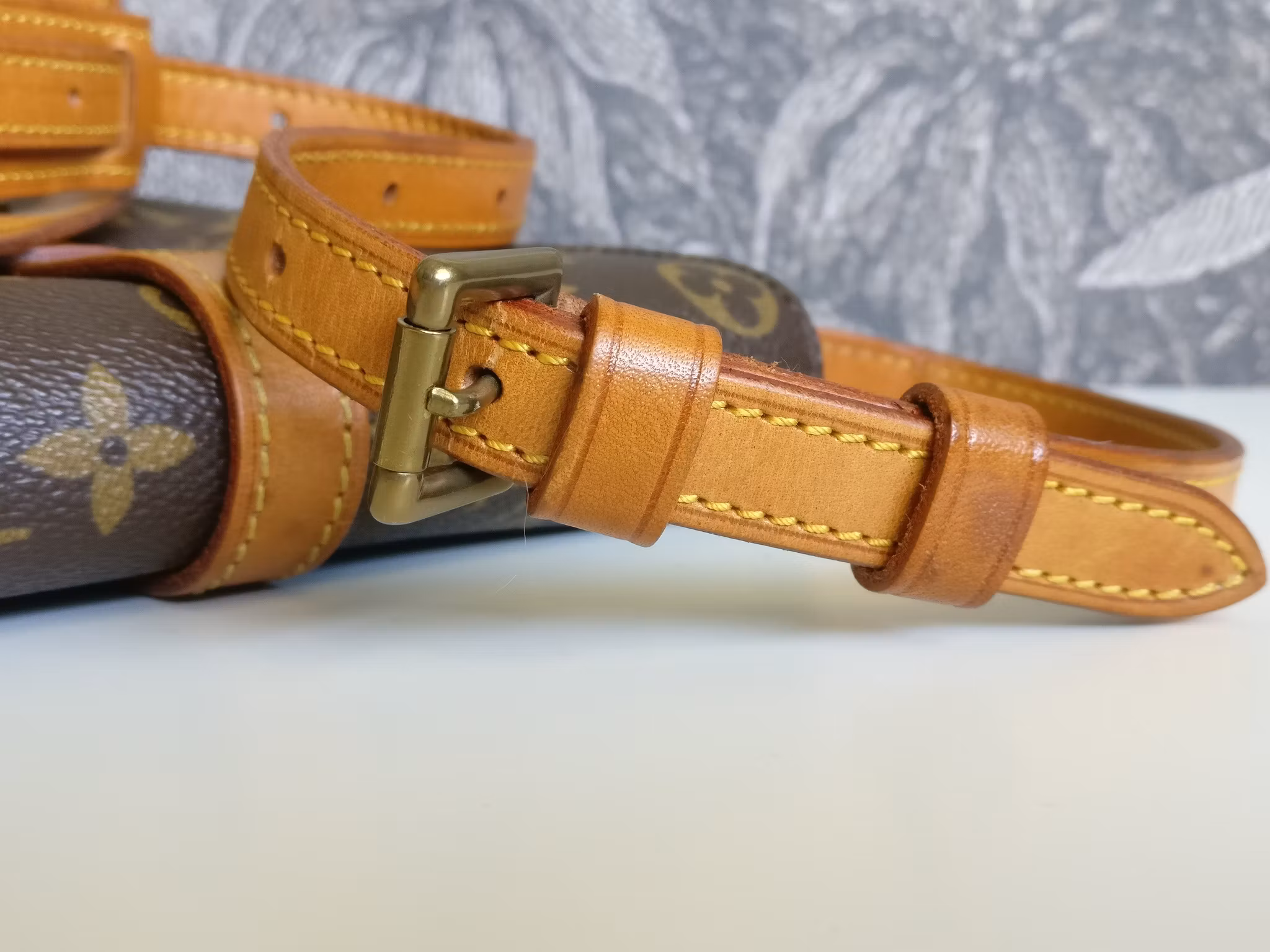 Louis Vuitton Chantilly PM