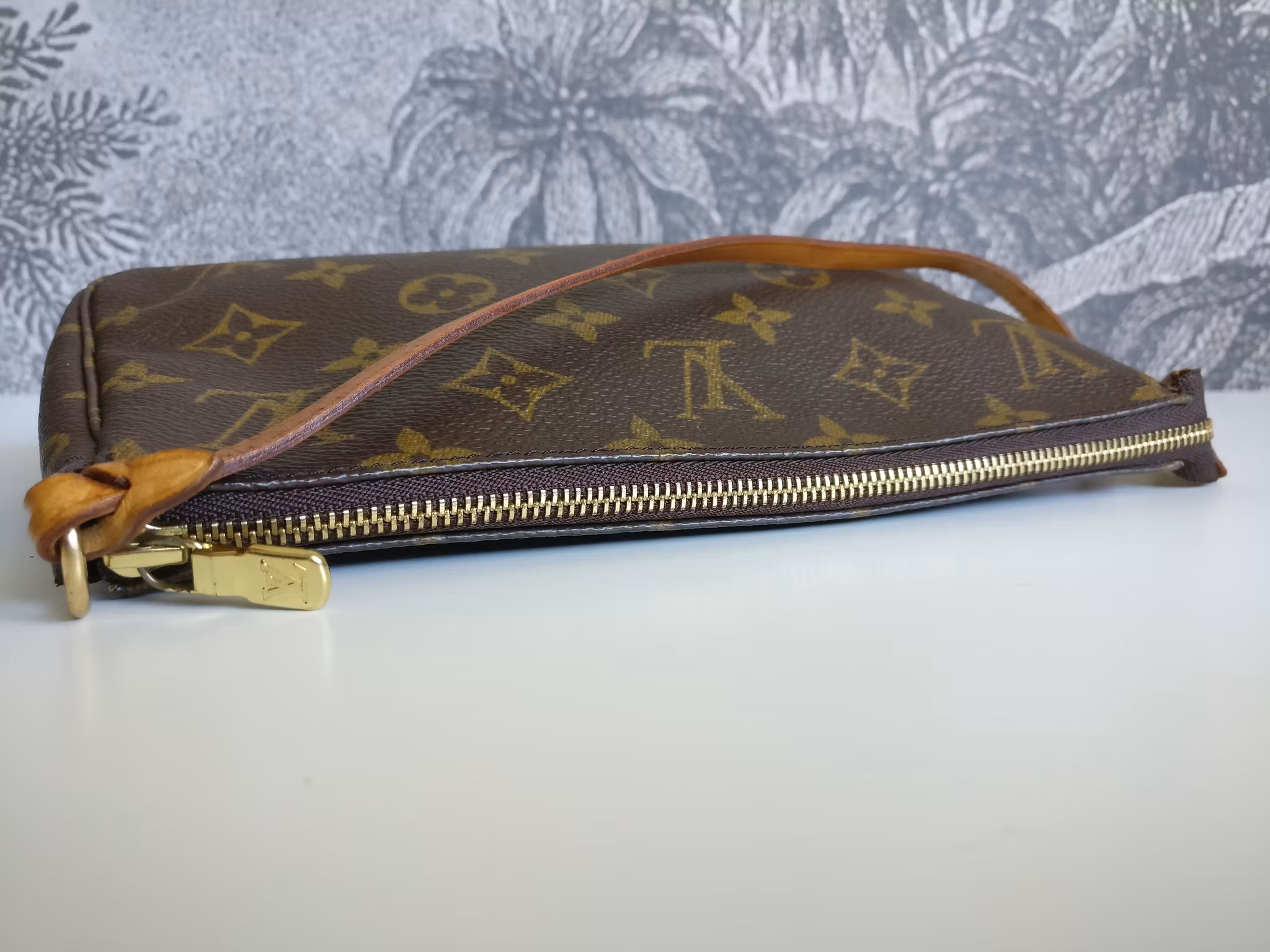 Louis Vuitton Pochette Accessoires