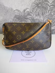 Louis Vuitton Pochette Accessoires