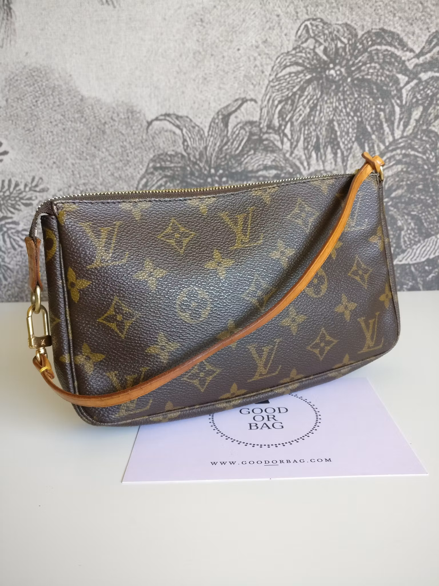 Louis Vuitton Pochette Accessoires