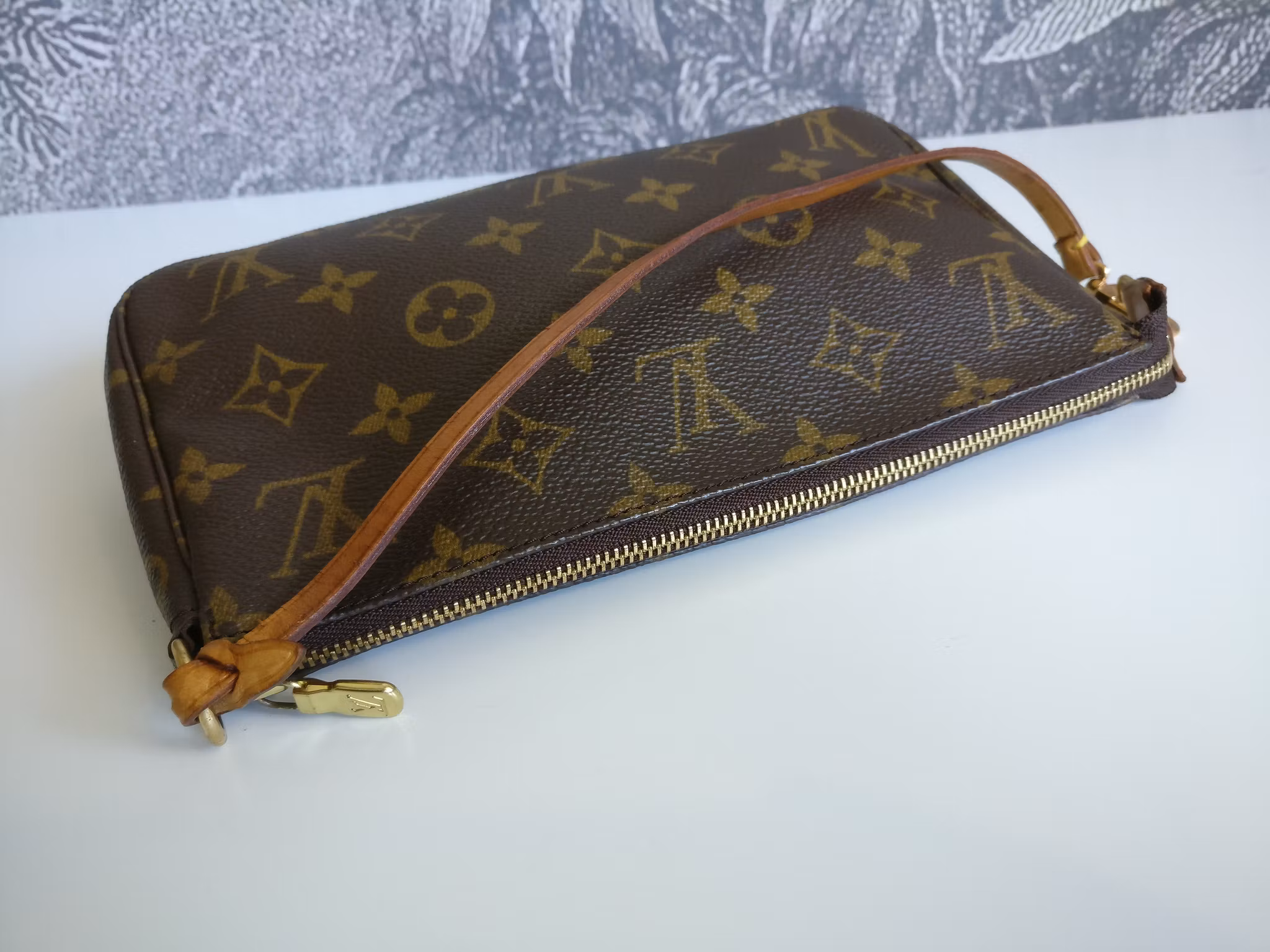 Louis Vuitton Pochette Accessoires