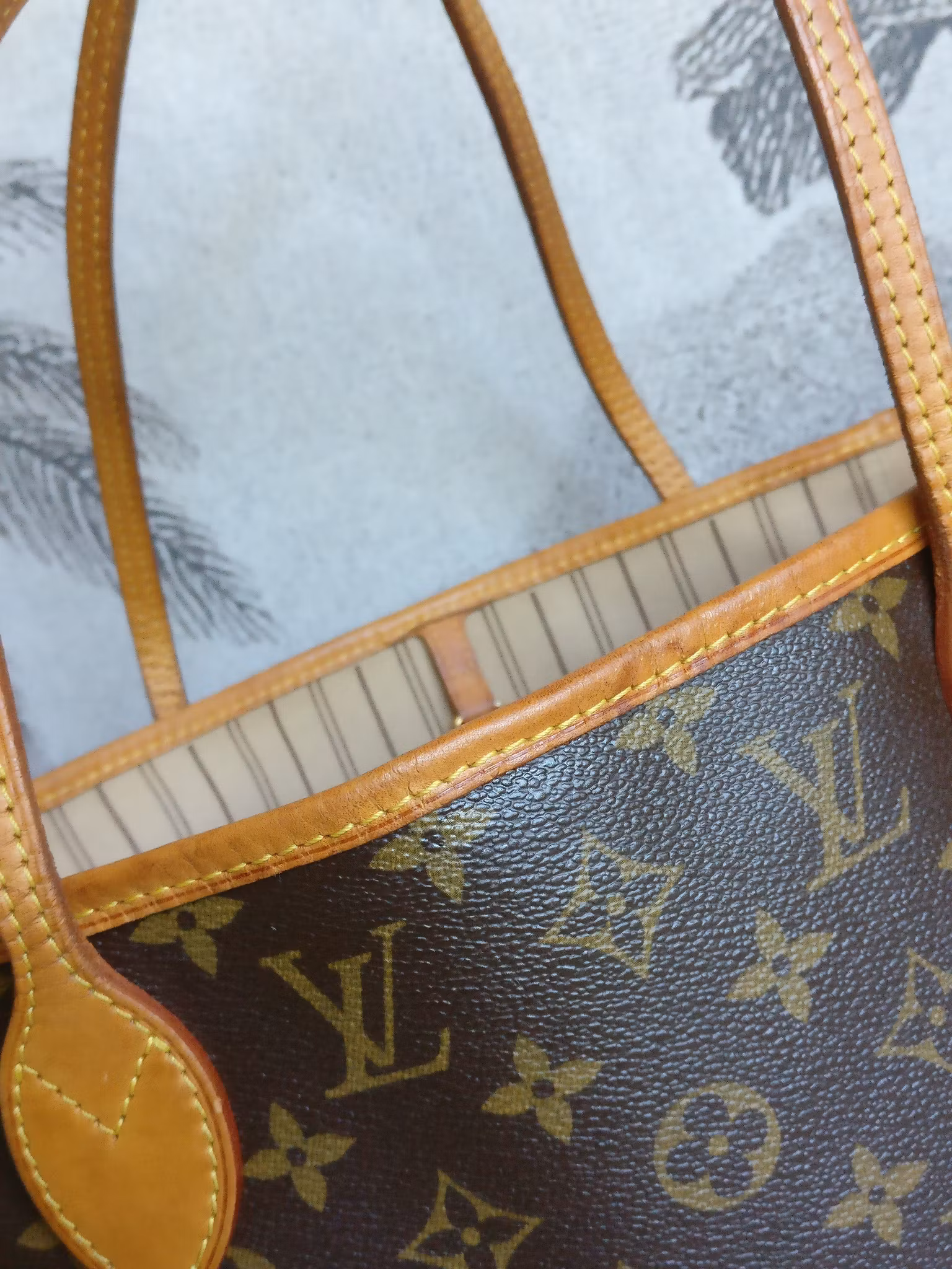Louis Vuitton Neverfull MM