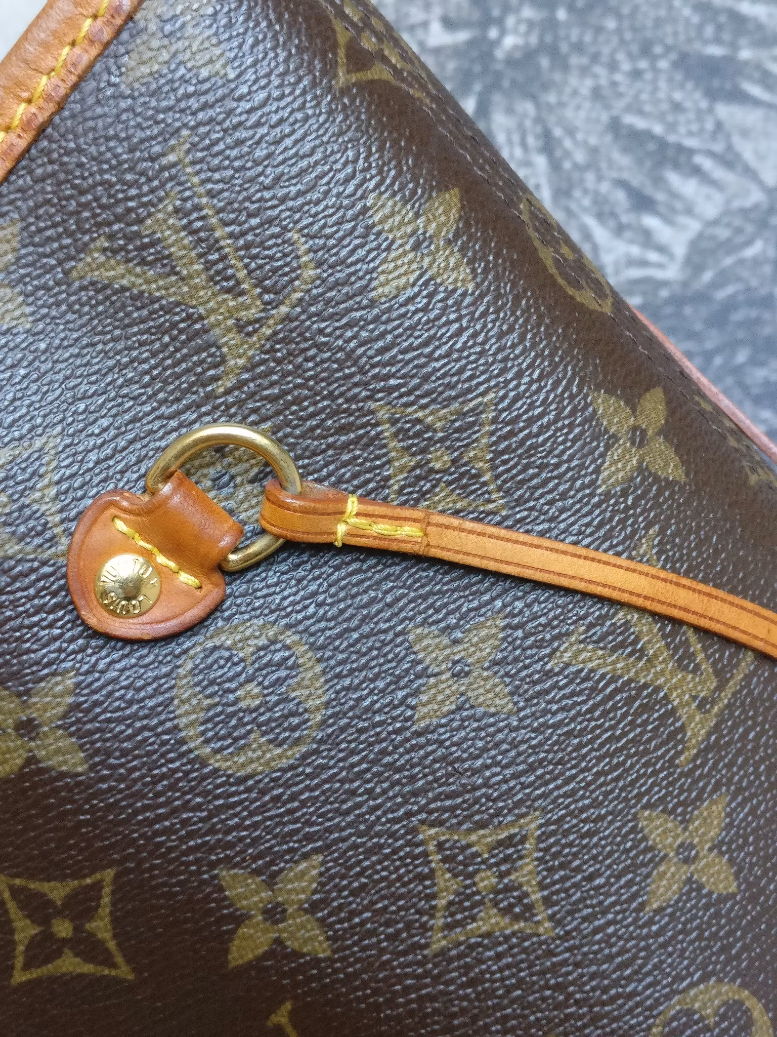 Louis Vuitton Neverfull MM
