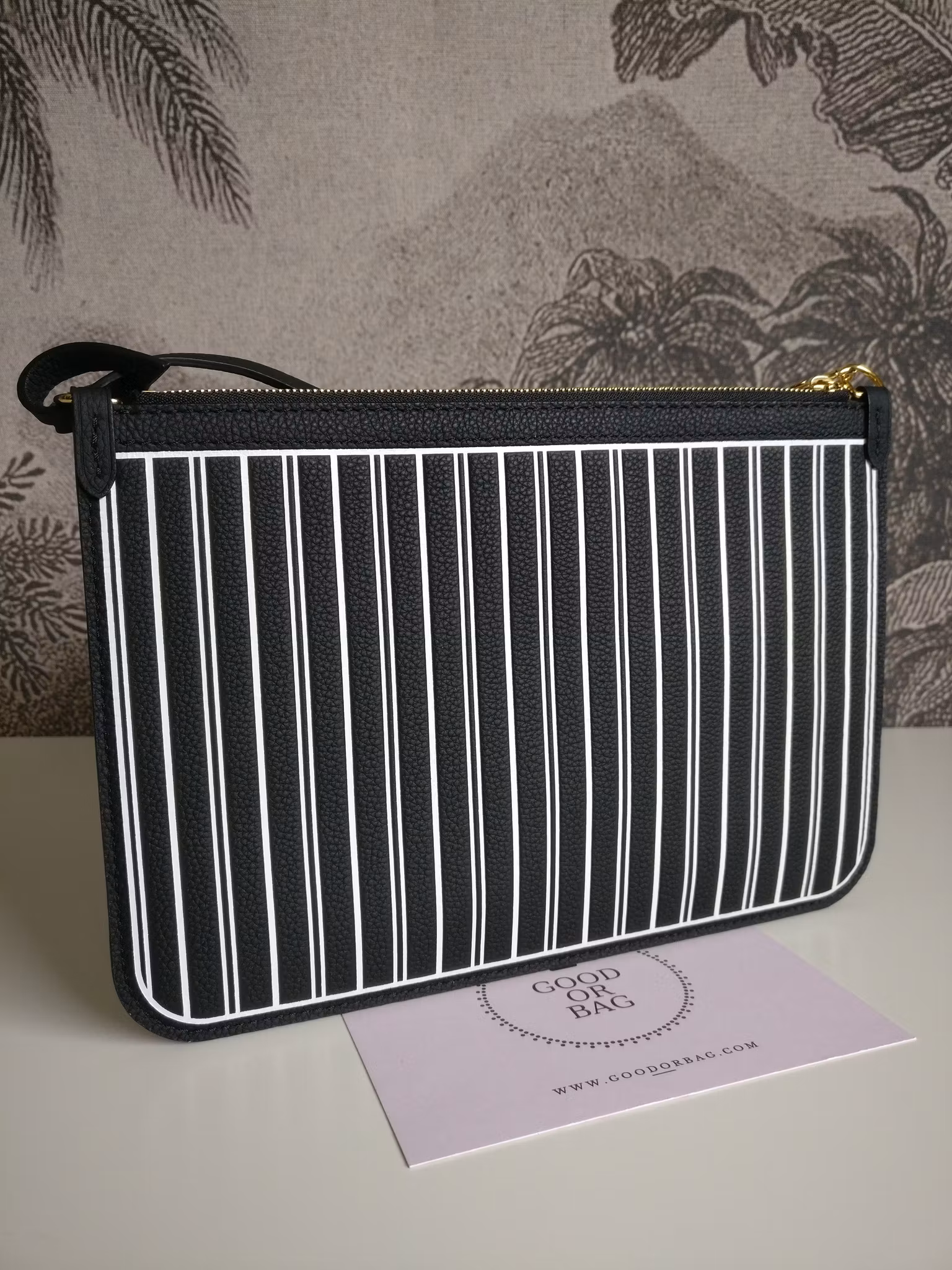 Louis Vuitton pochette Neverfull Inside Out noir