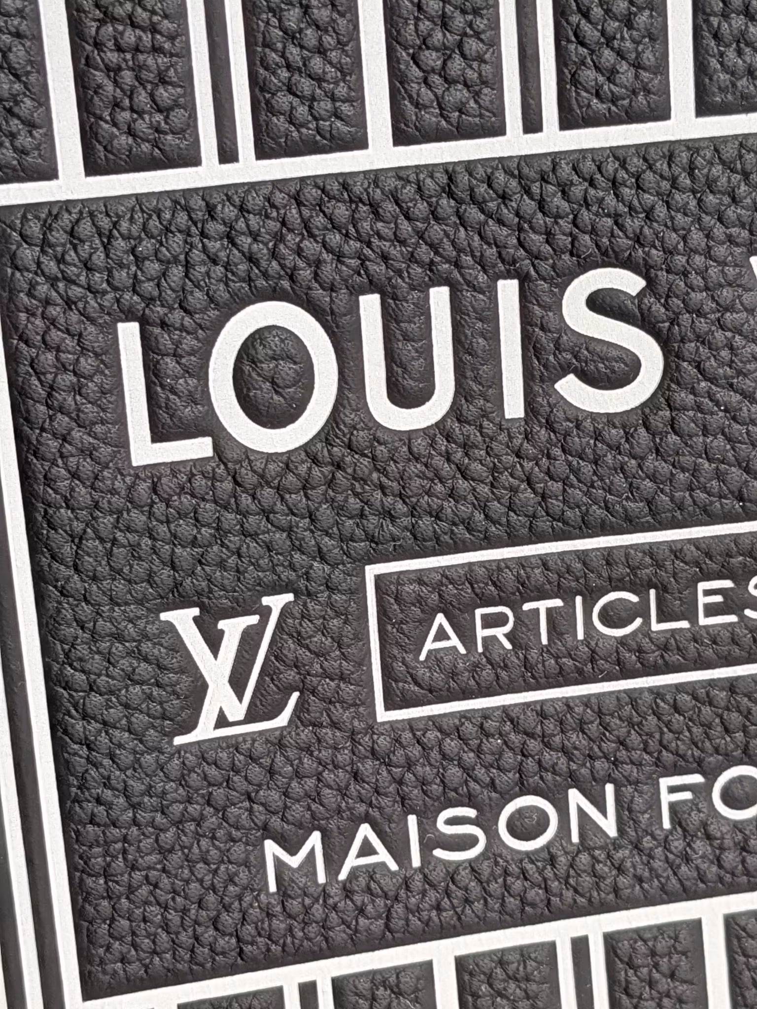 Louis Vuitton pochette Neverfull Inside Out noir