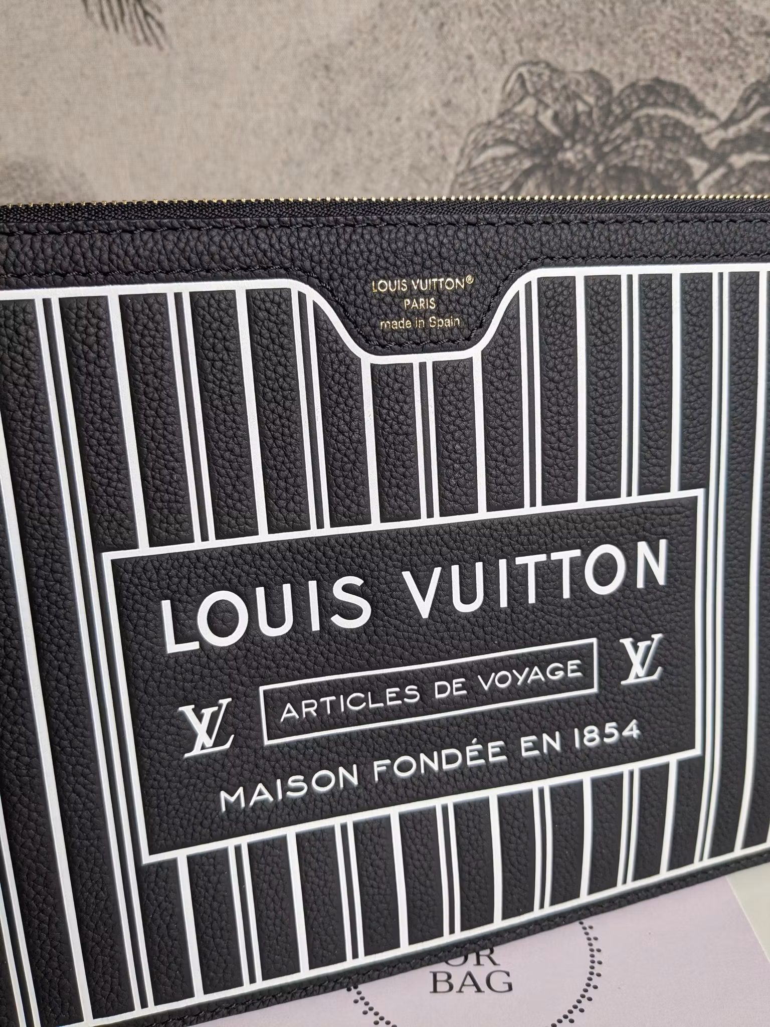 Louis Vuitton pochette Neverfull Inside Out noir