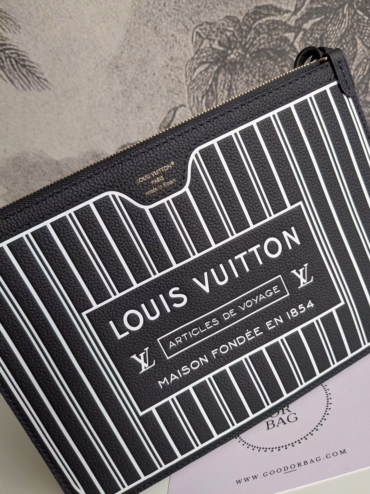Louis Vuitton pochette Neverfull Inside Out noir