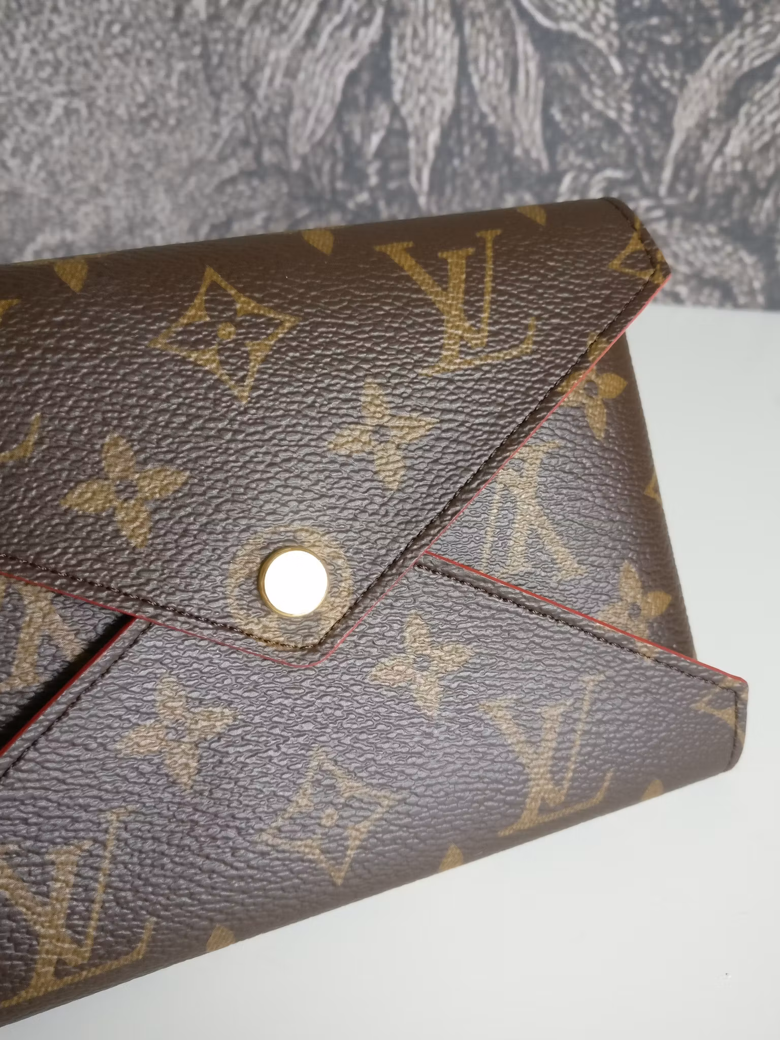 Louis Vuitton Kirigami M