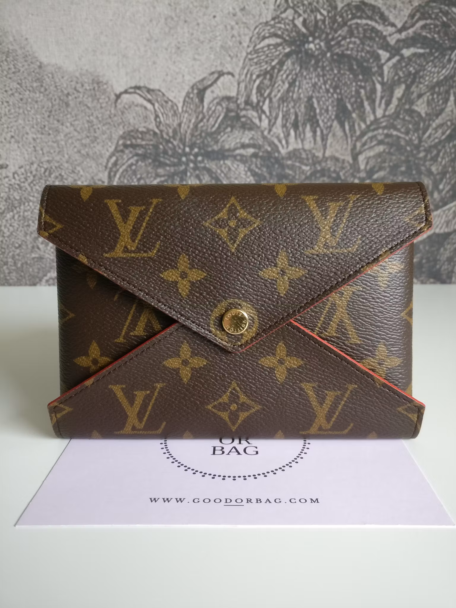 Louis Vuitton Kirigami M