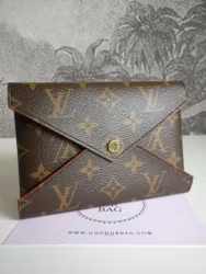 Louis Vuitton Kirigami M