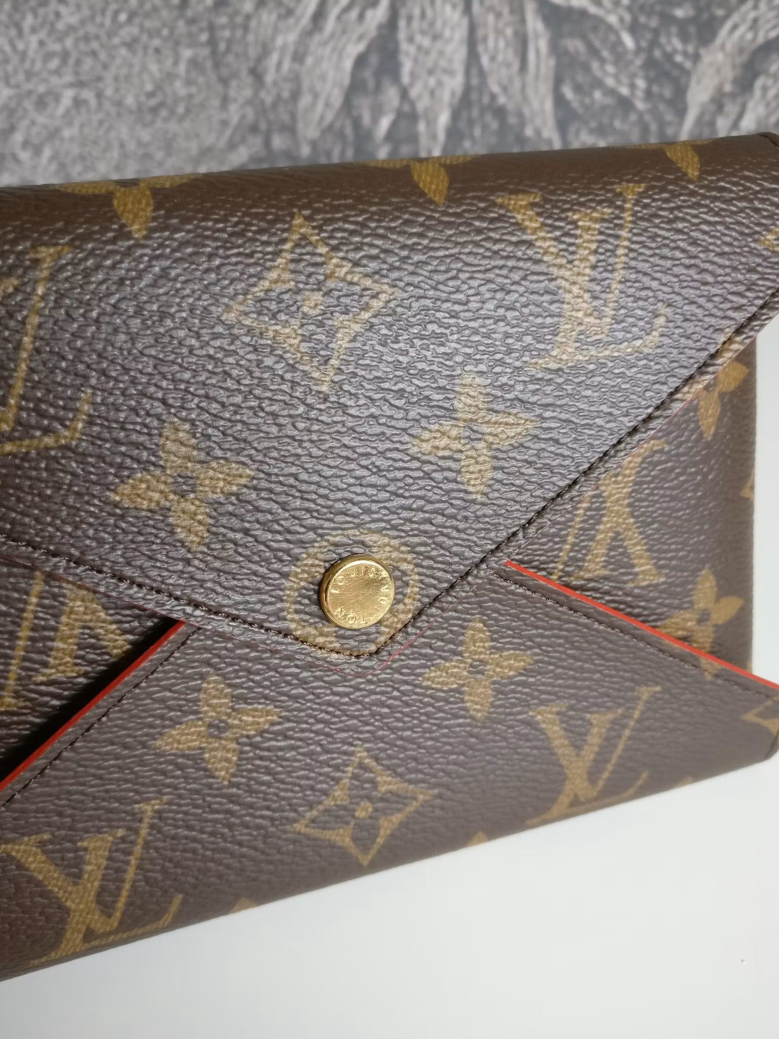 Louis Vuitton Kirigami M