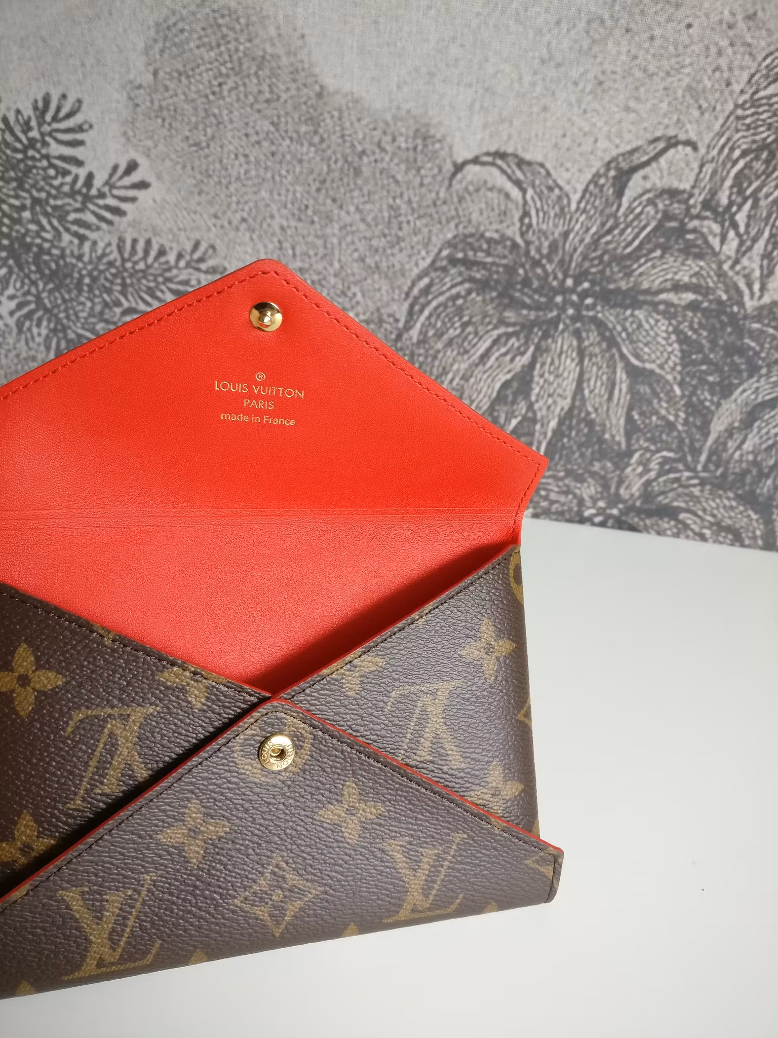 Louis Vuitton Kirigami M