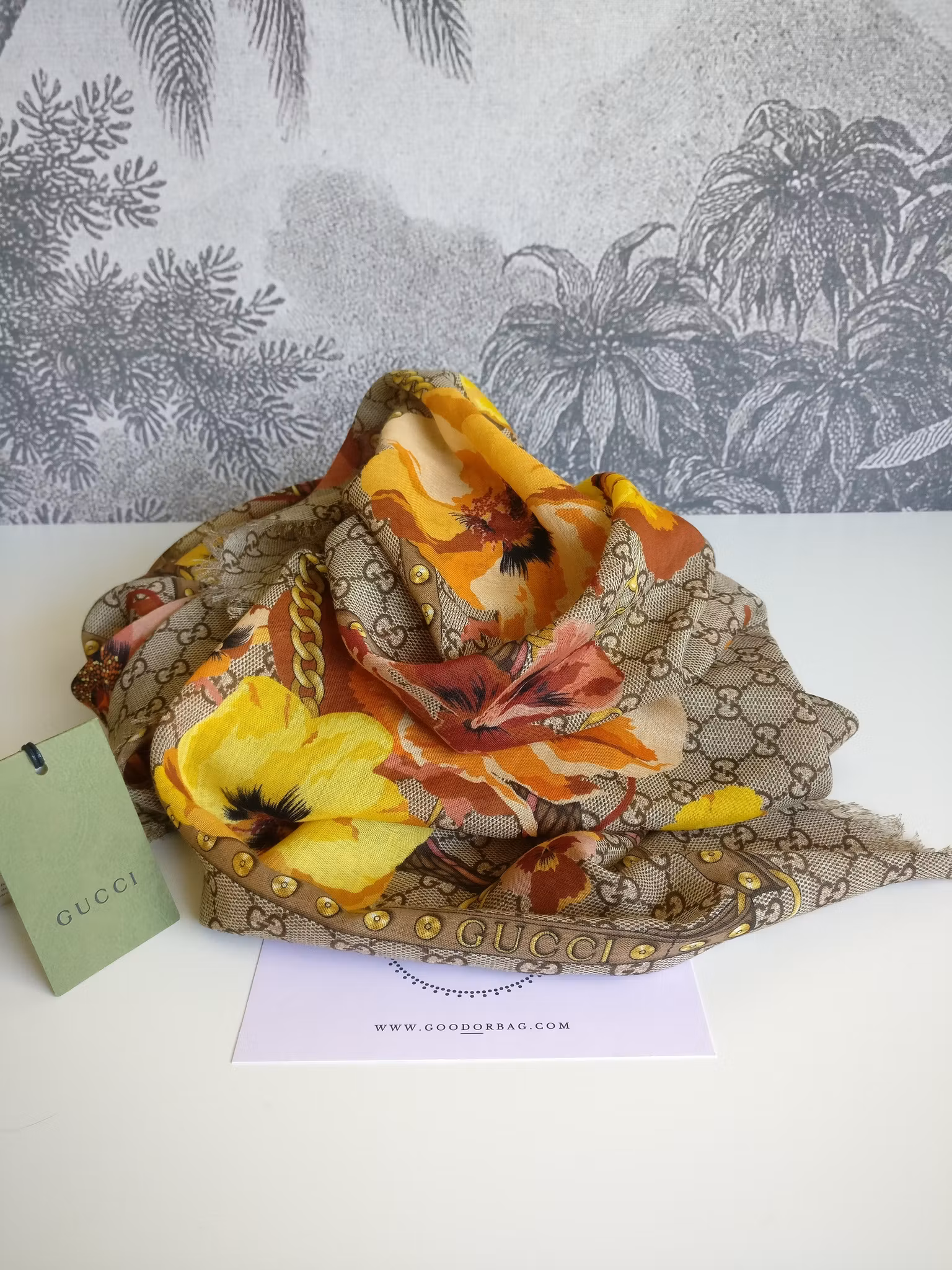 Gucci GG Panshie Shawl