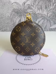 Louis Vuitton Round coin purse