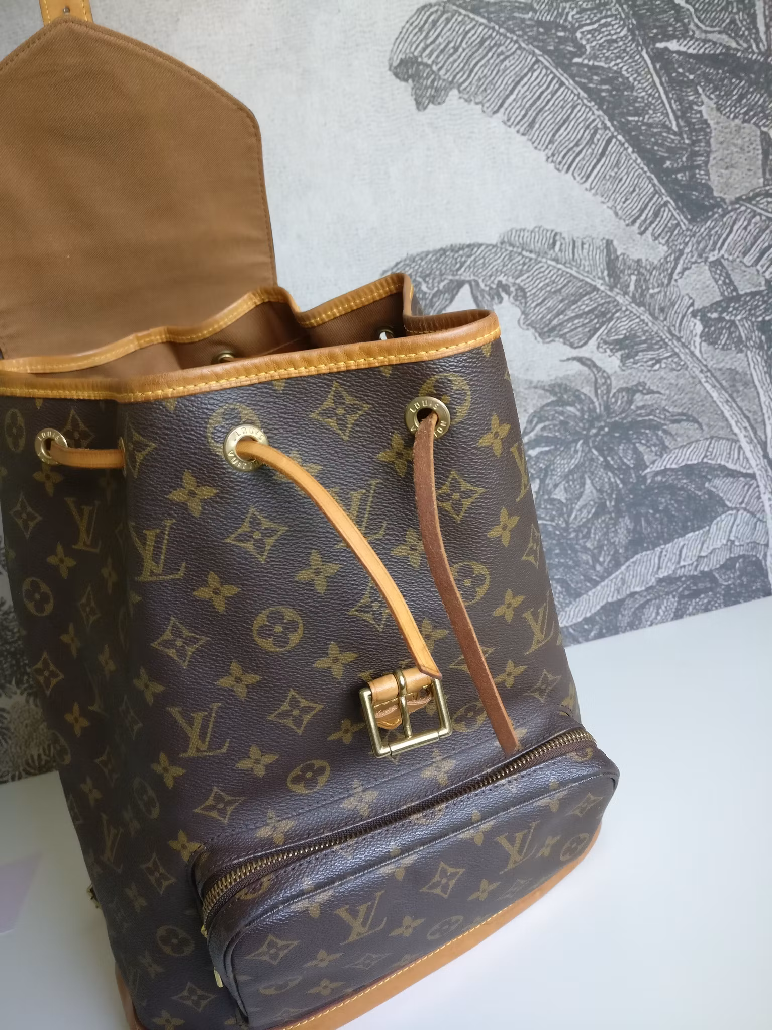 Louis Vuitton Montsouris GM