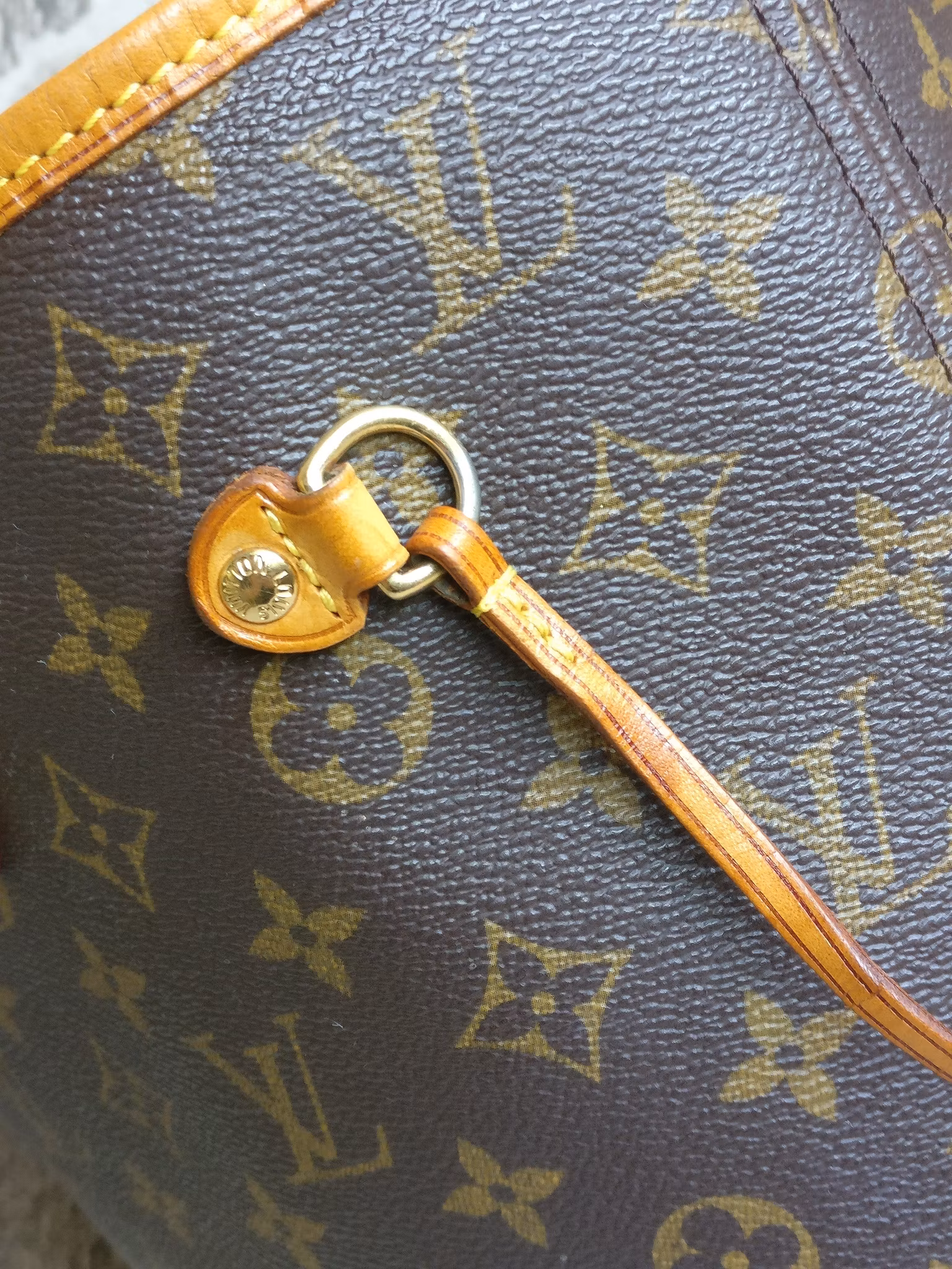 Louis Vuitton Neverfull MM