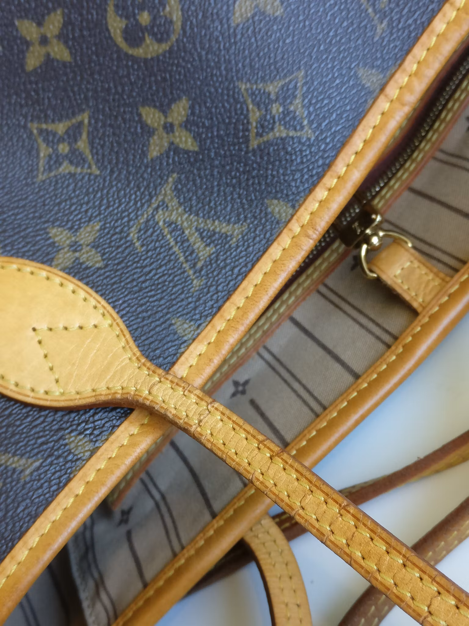 Louis Vuitton Neverfull MM