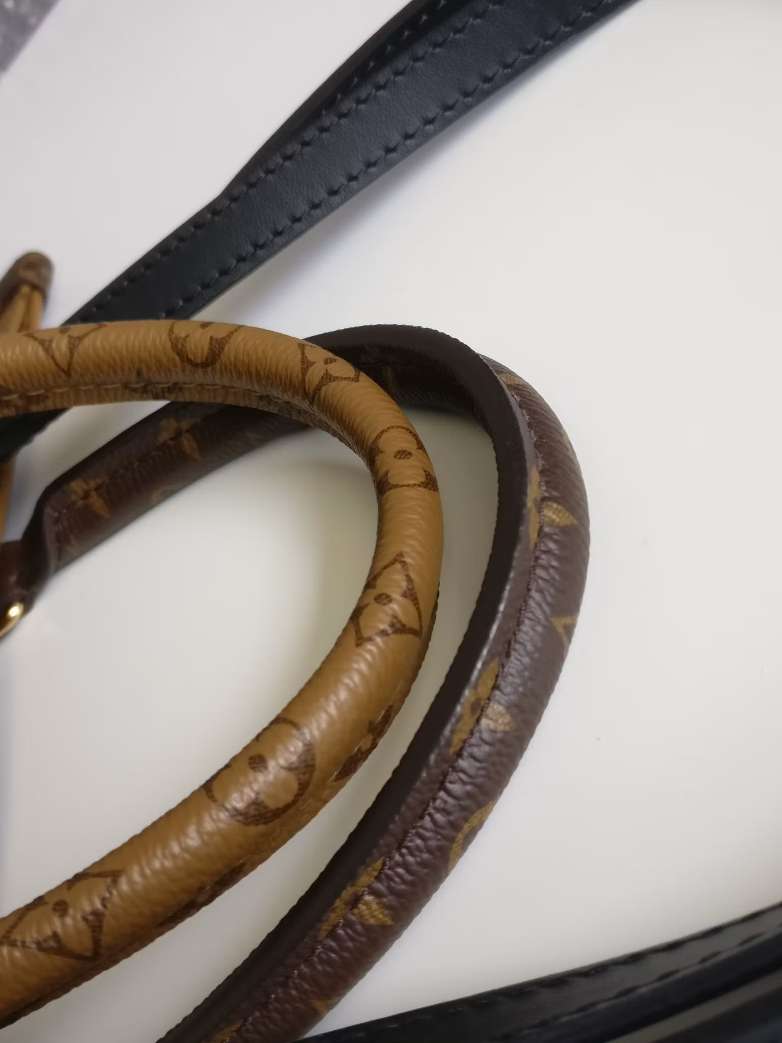 Louis Vuitton OnTheGo MM