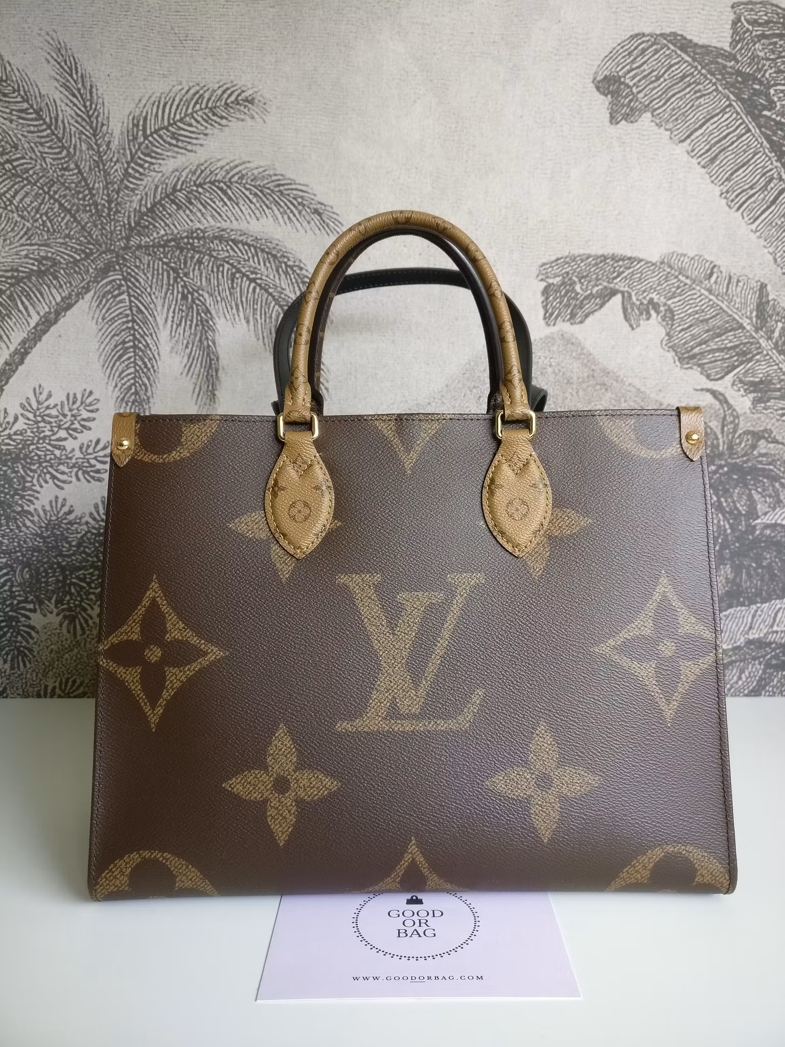 Louis Vuitton OnTheGo MM