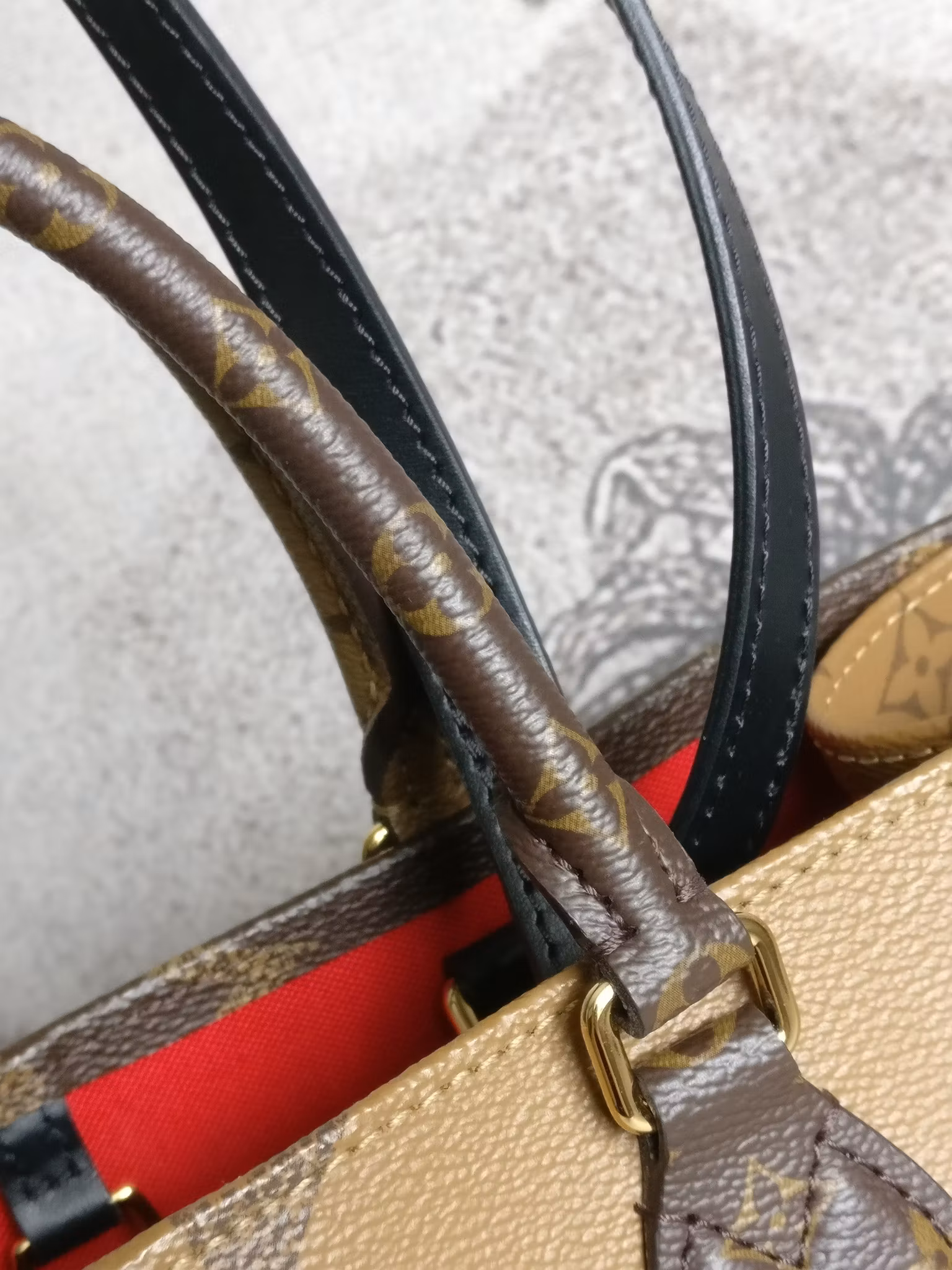 Louis Vuitton OnTheGo MM