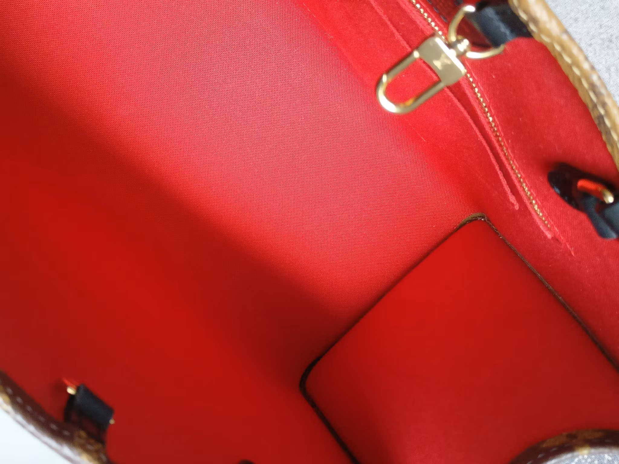 Louis Vuitton OnTheGo MM