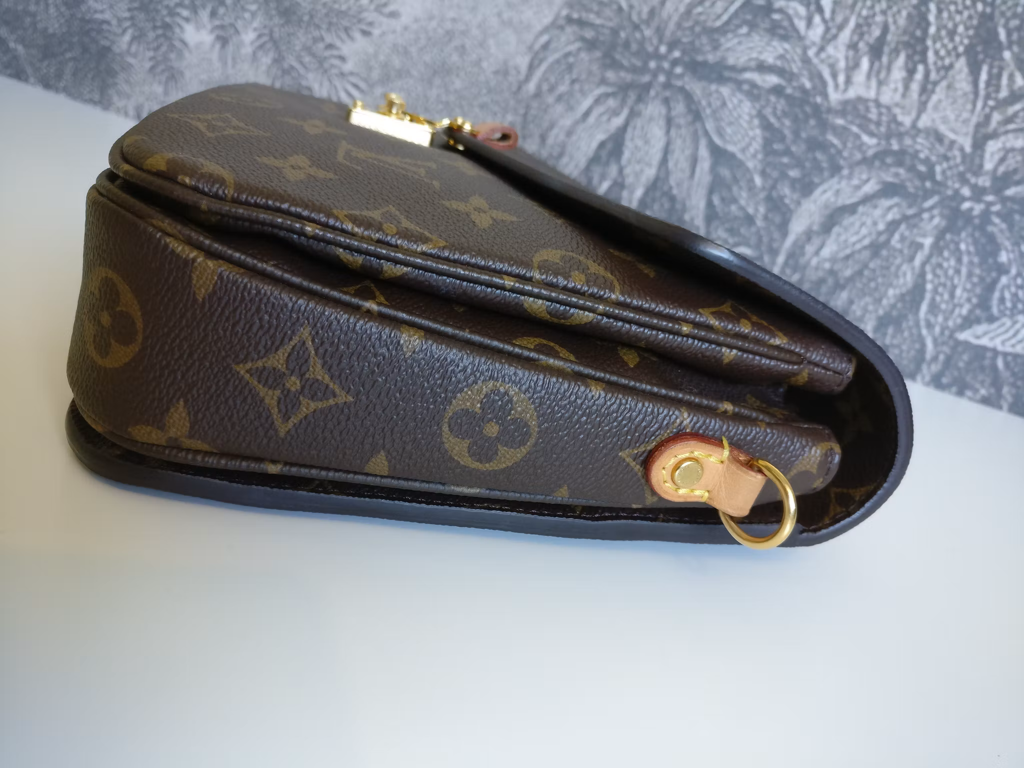 Louis Vuitton Pochette Metis