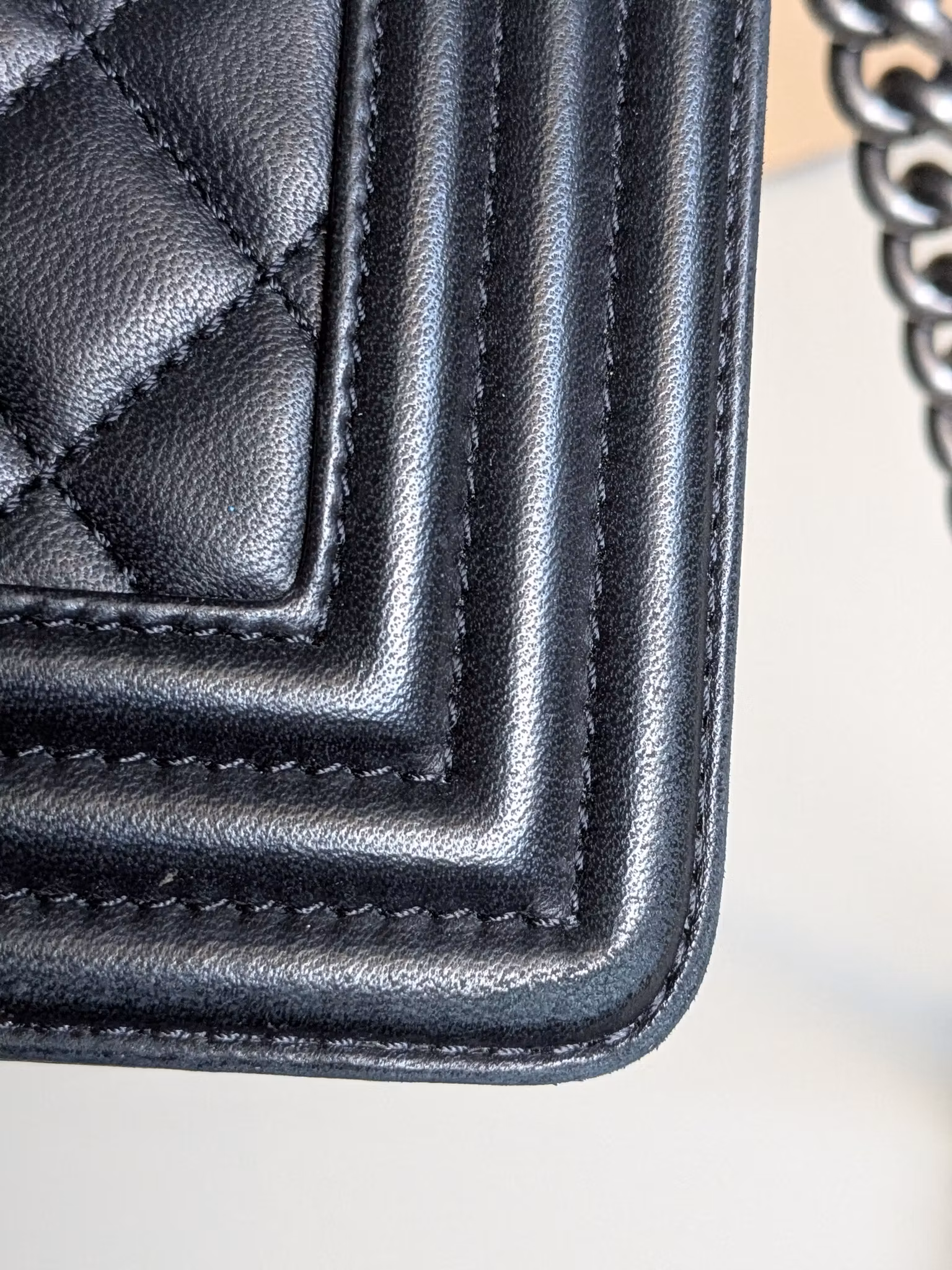 Chanel Boy bag Medium lambskin