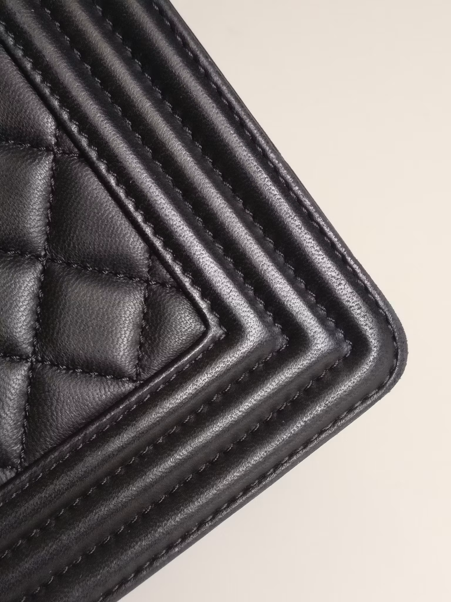 Chanel Boy bag Medium lambskin