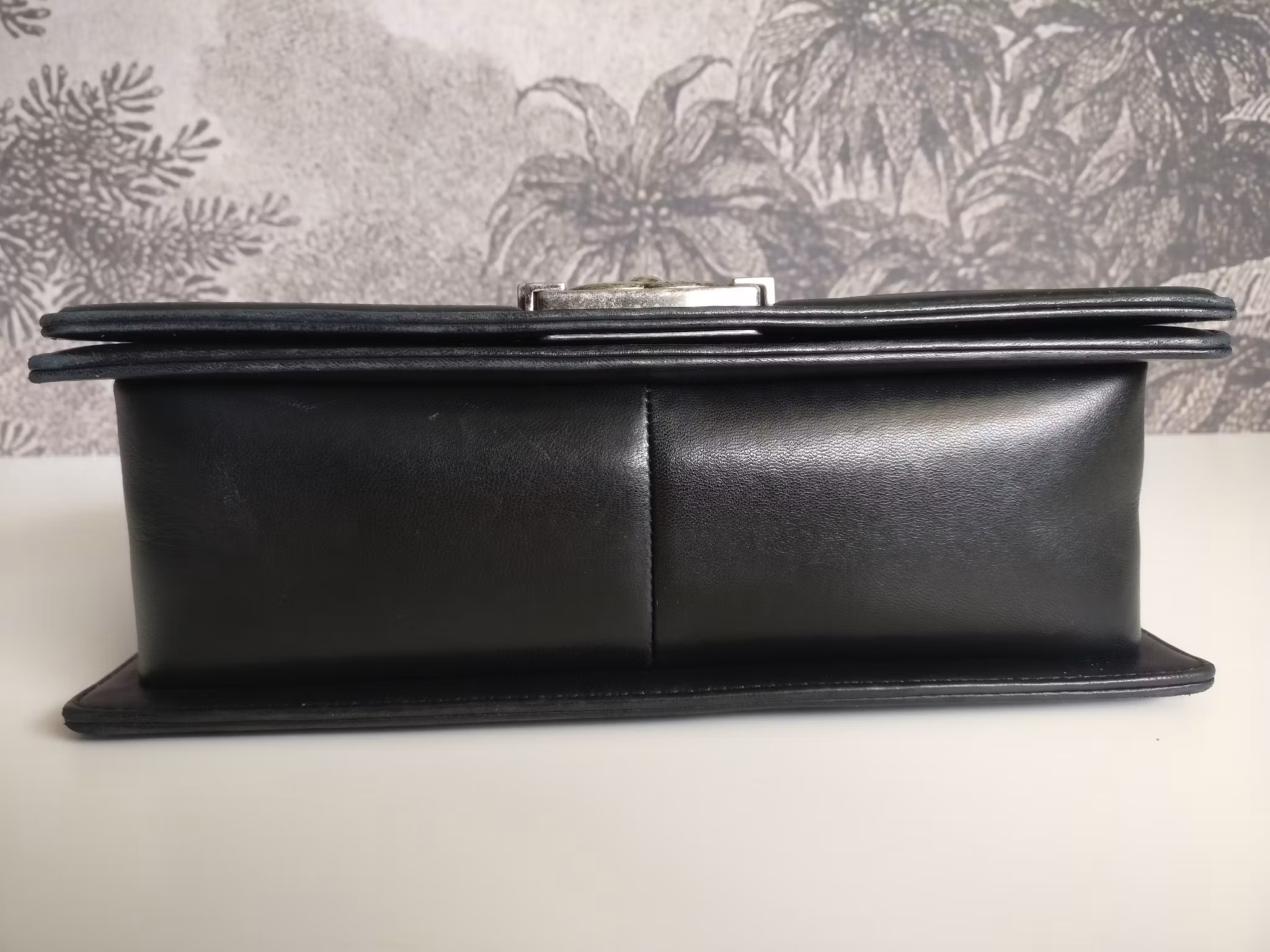 Chanel Boy bag Medium lambskin