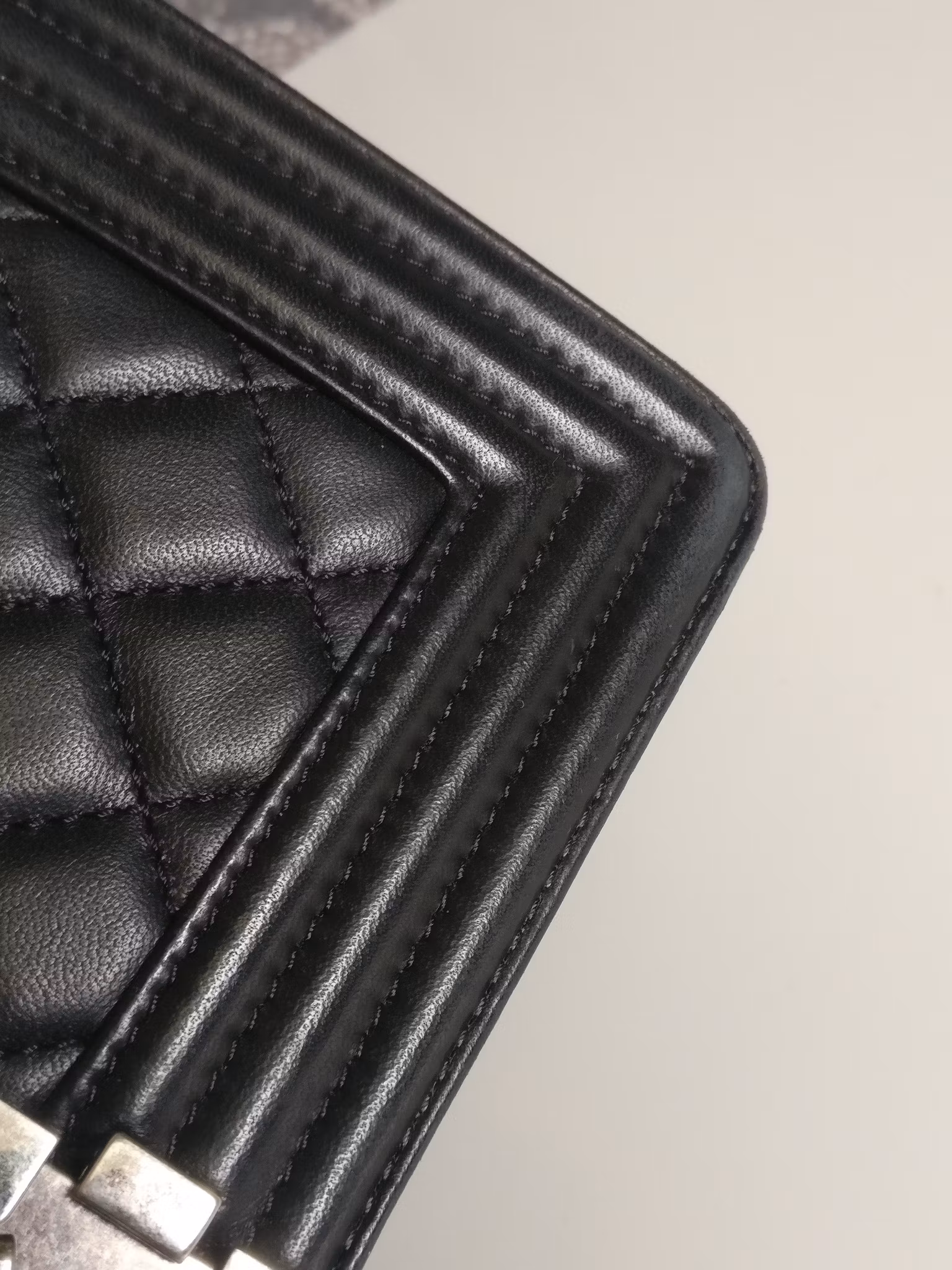 Chanel Boy bag Medium lambskin