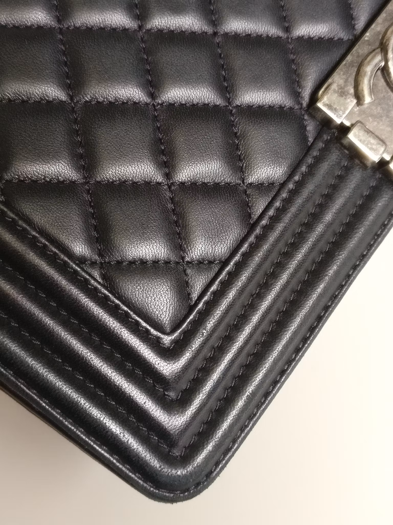 Chanel Boy bag Medium lambskin