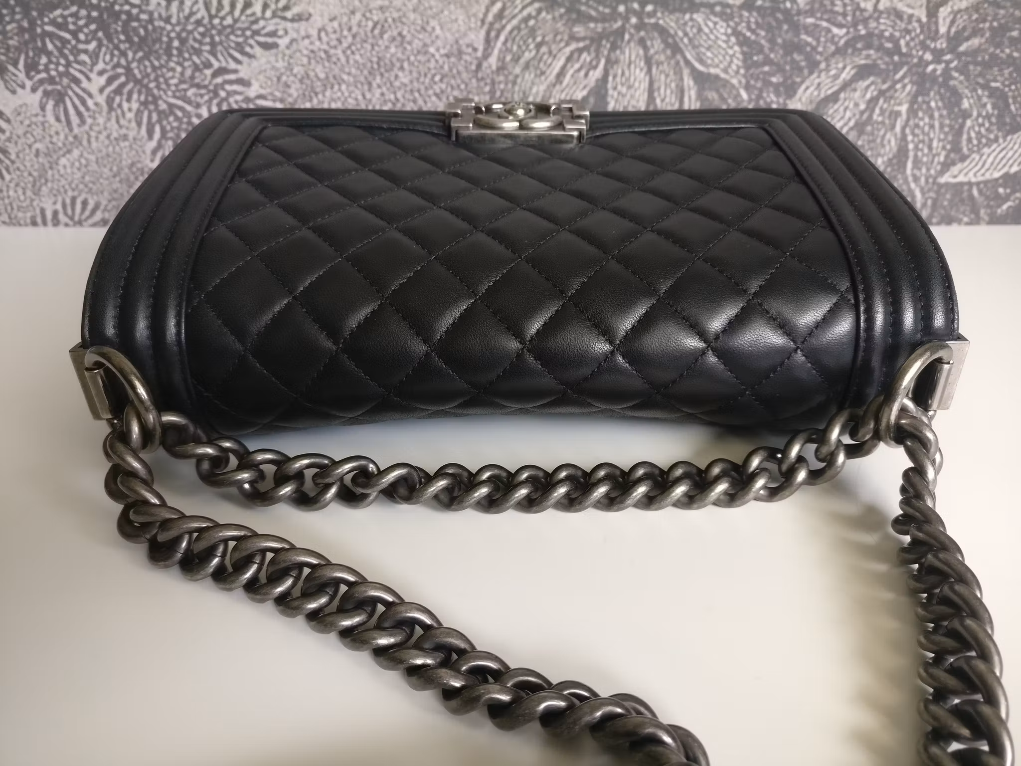Chanel Boy bag Medium lambskin