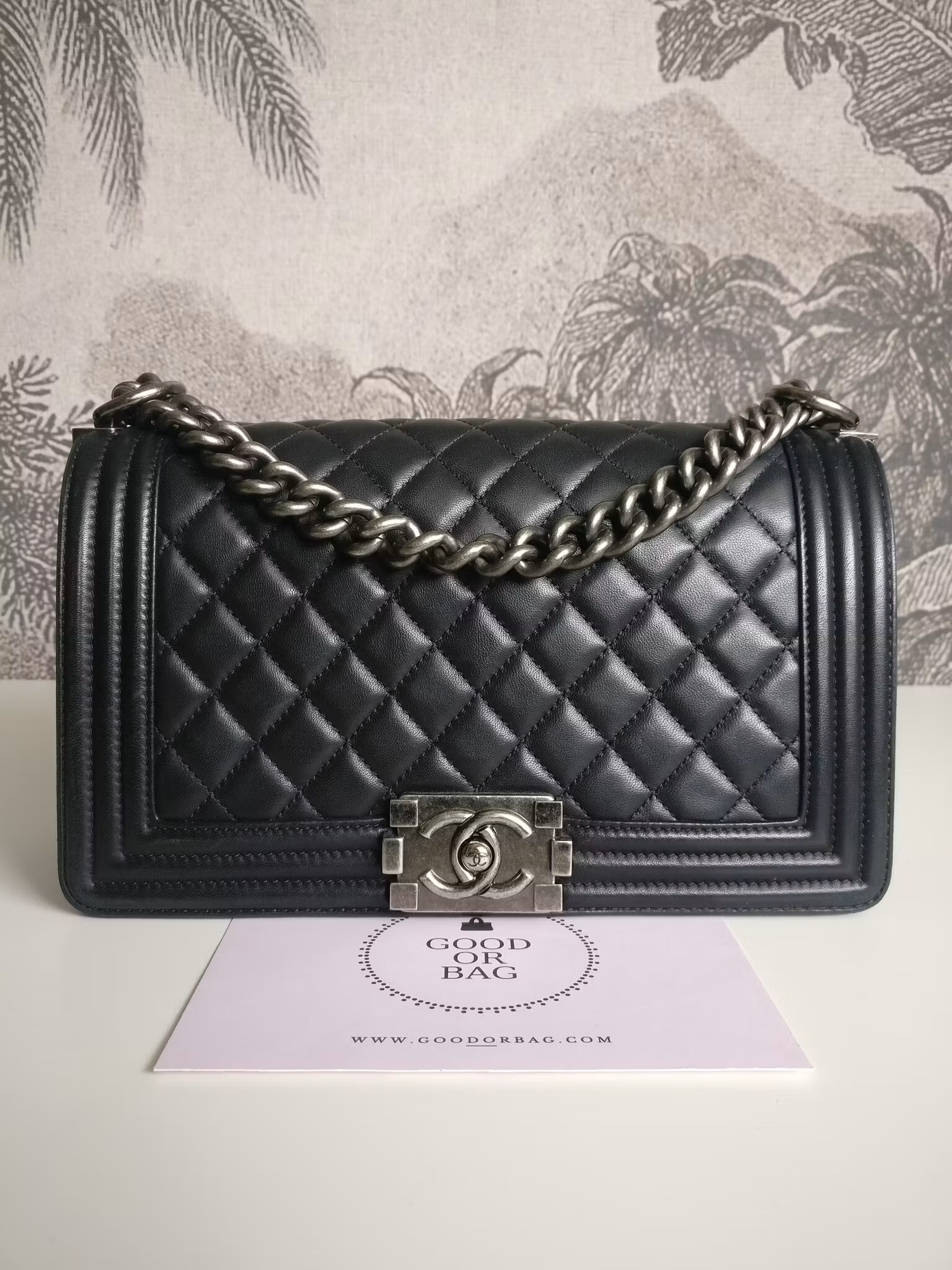 Chanel Boy bag Medium lambskin
