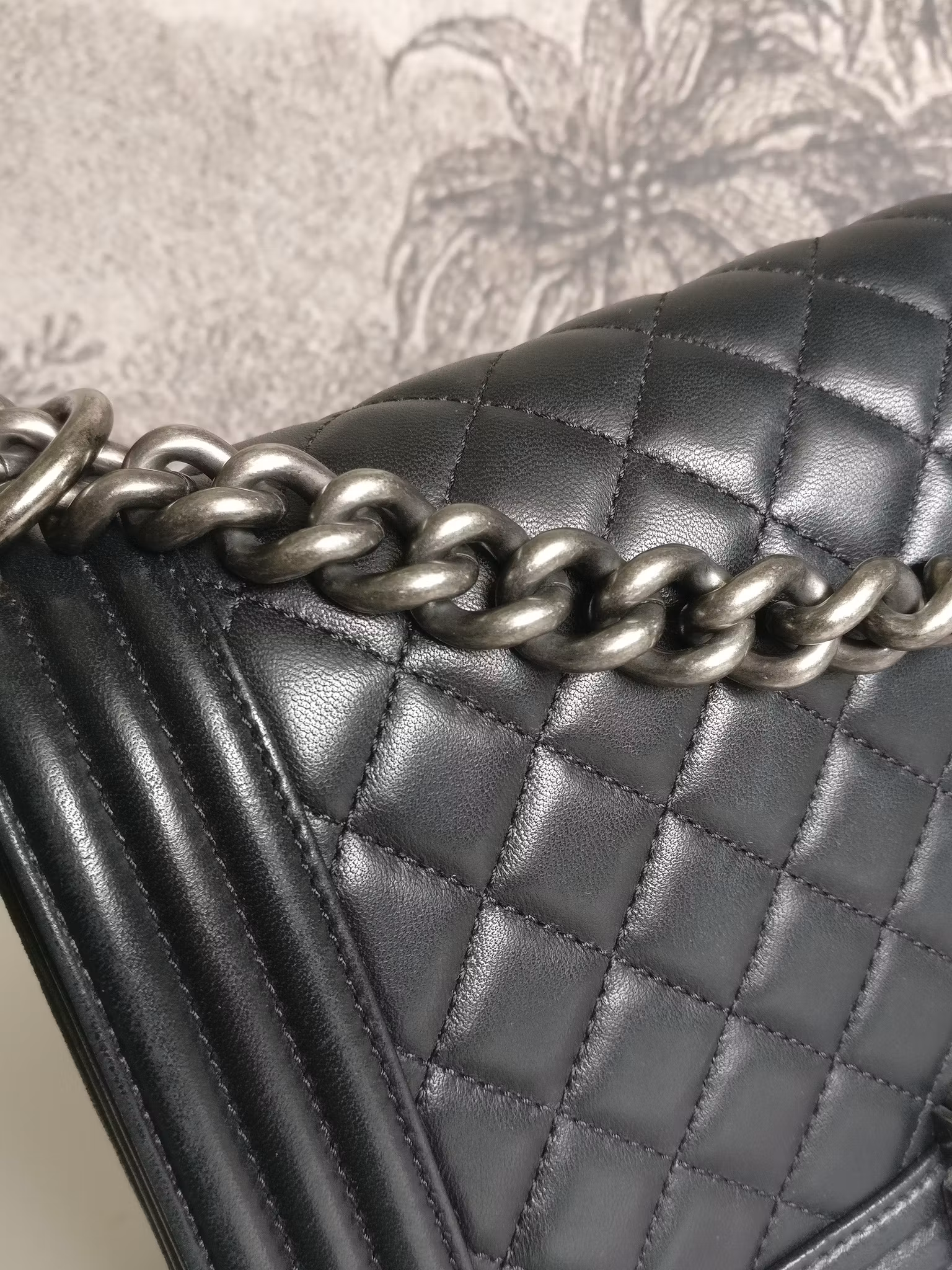 Chanel Boy bag Medium lambskin