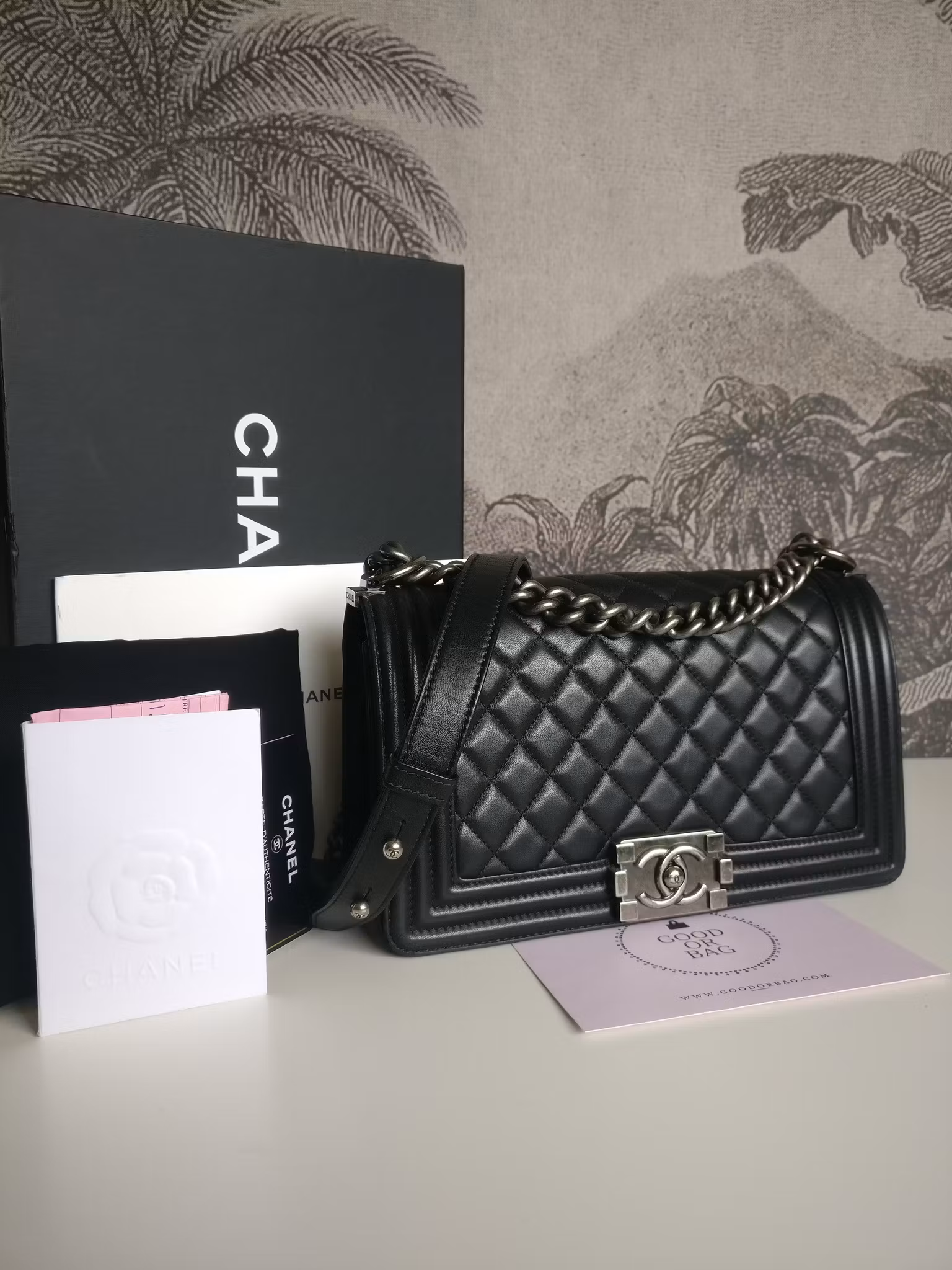 Chanel Boy bag Medium lambskin