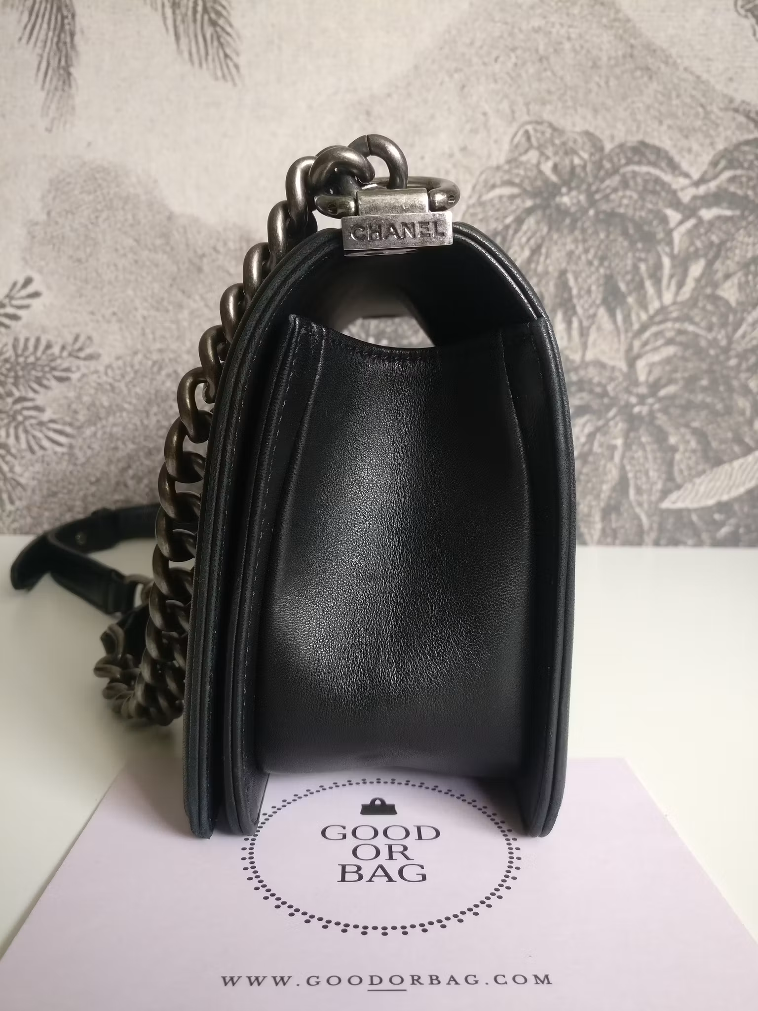 Chanel Boy bag Medium lambskin