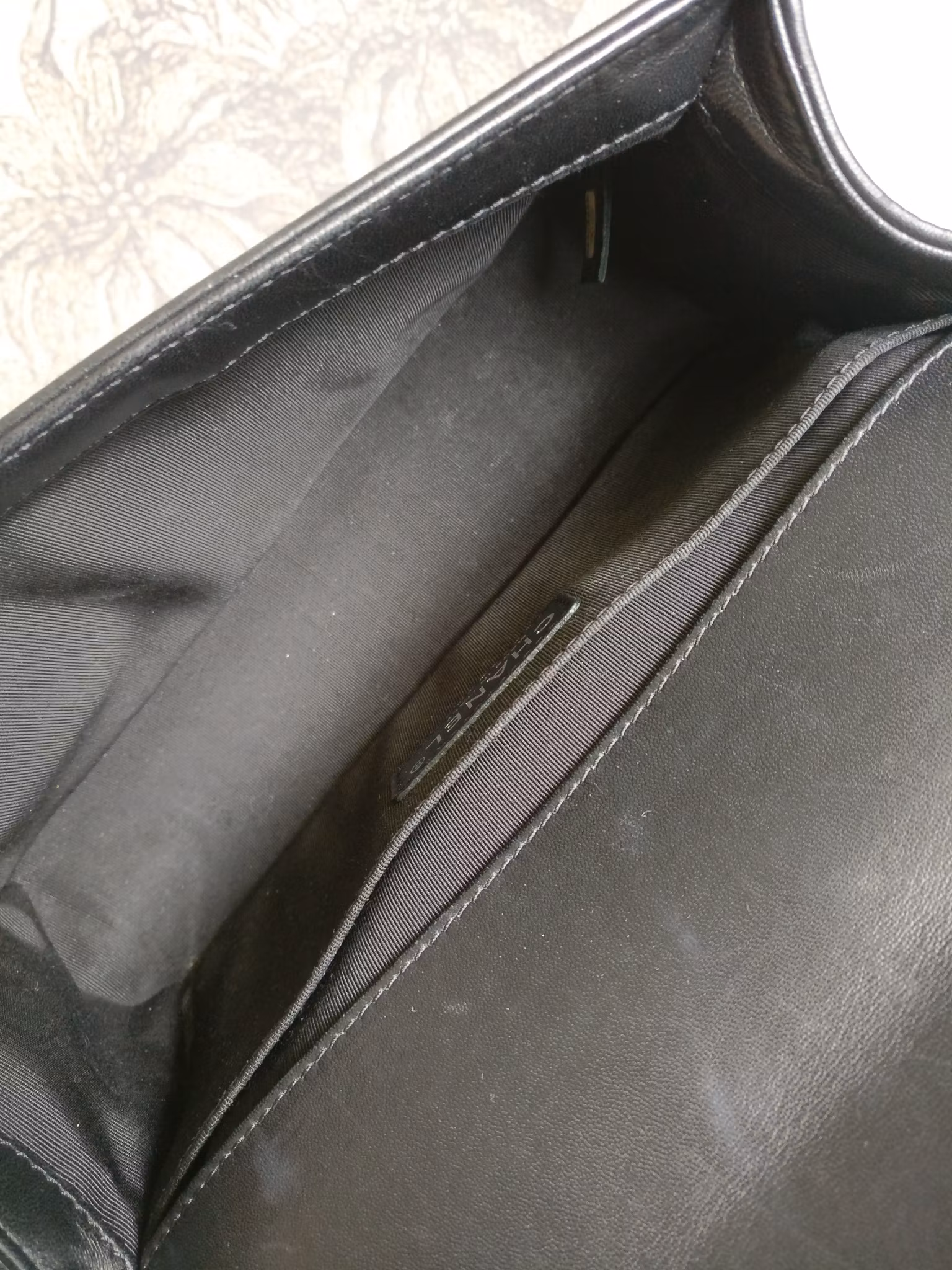 Chanel Boy bag Medium lambskin