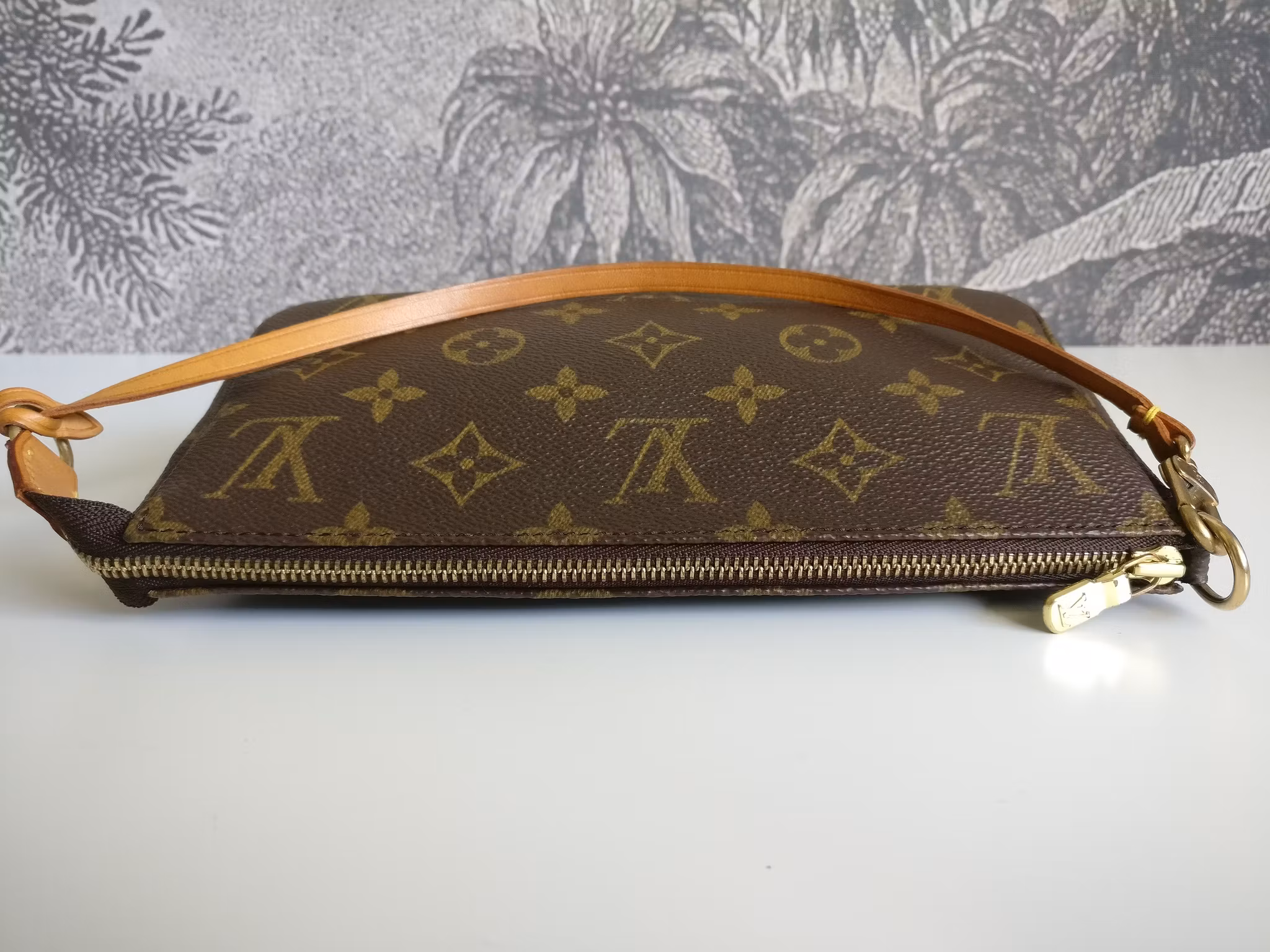 Louis Vuitton Pochette Accessoires