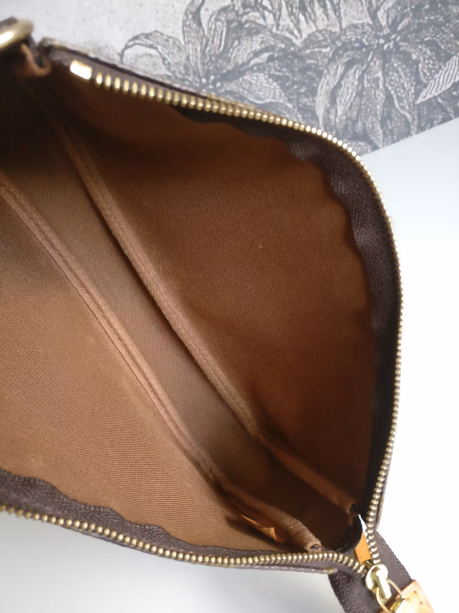 Louis Vuitton Pochette Accessoires