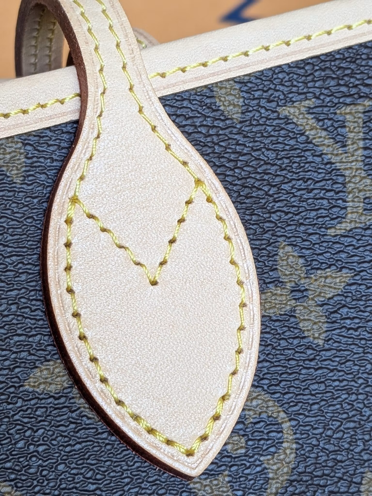 Louis Vuitton Neverfull MM