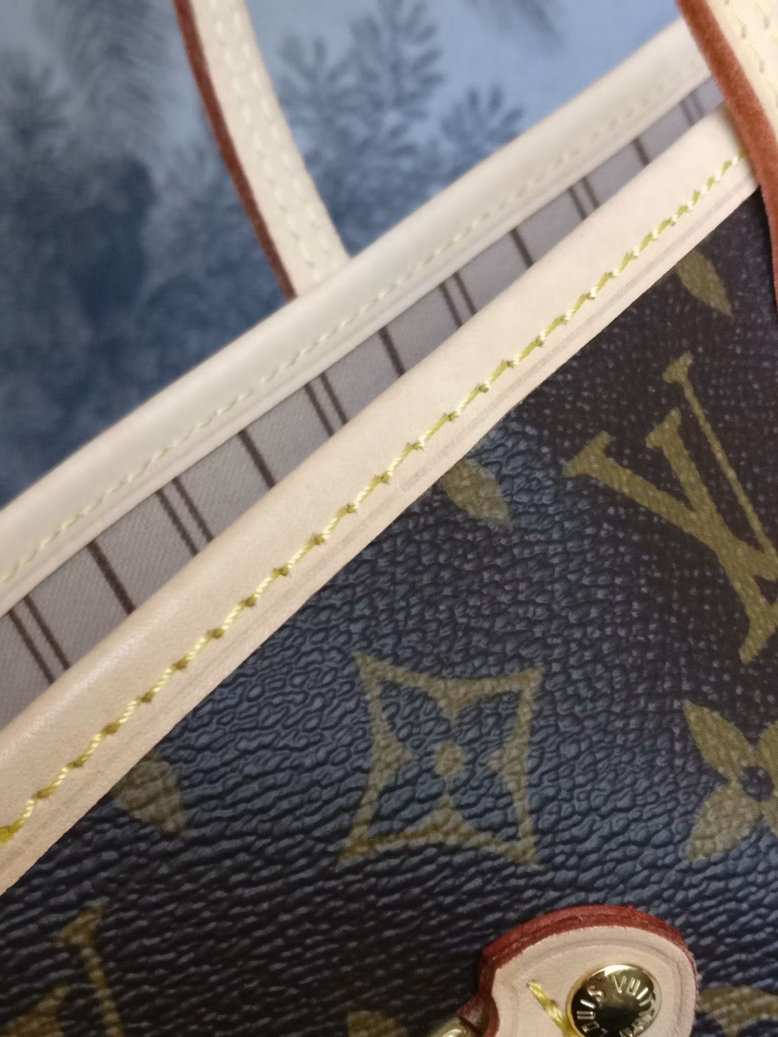 Louis Vuitton Neverfull MM