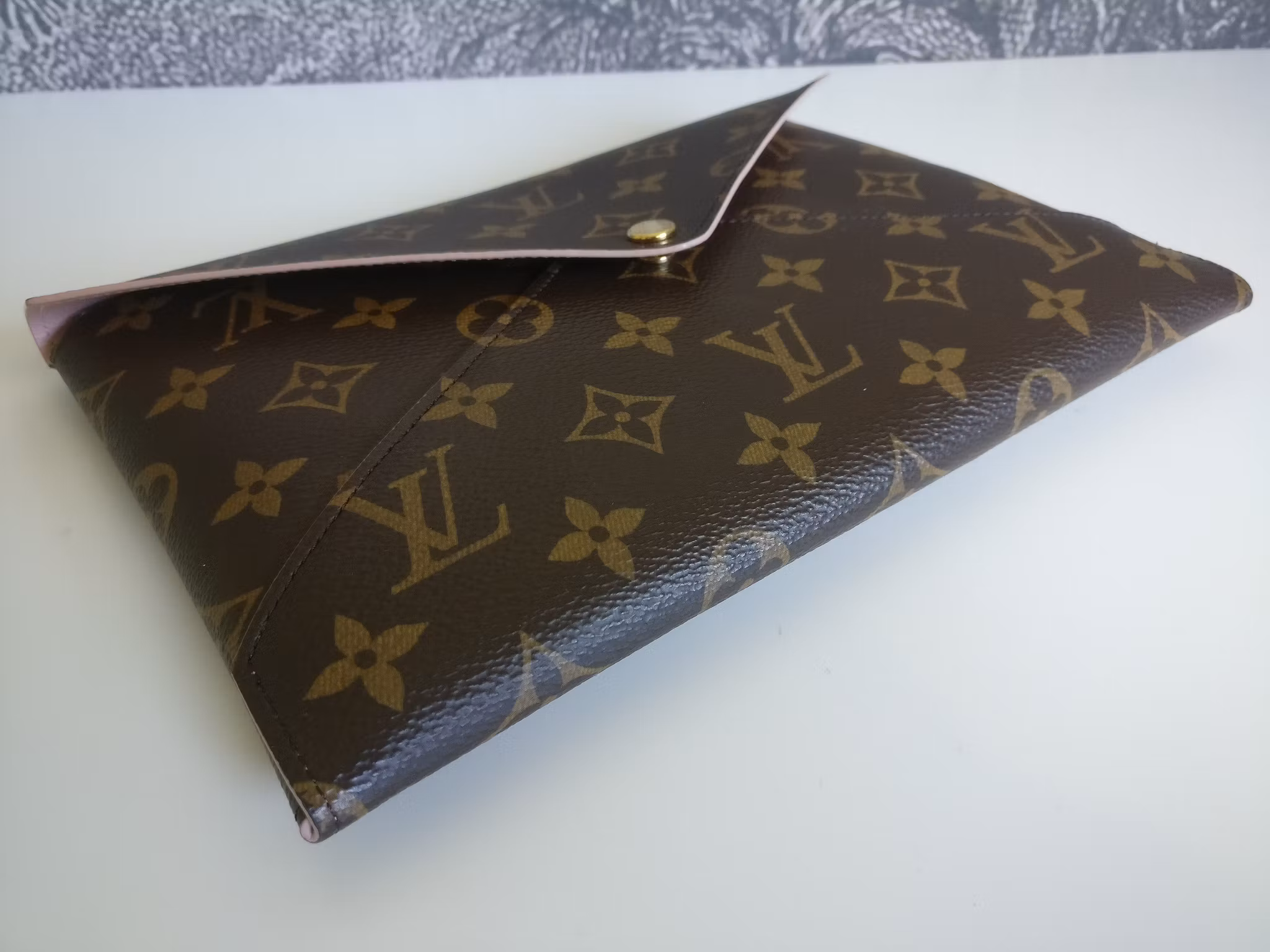 Louis Vuitton Kirigami L
